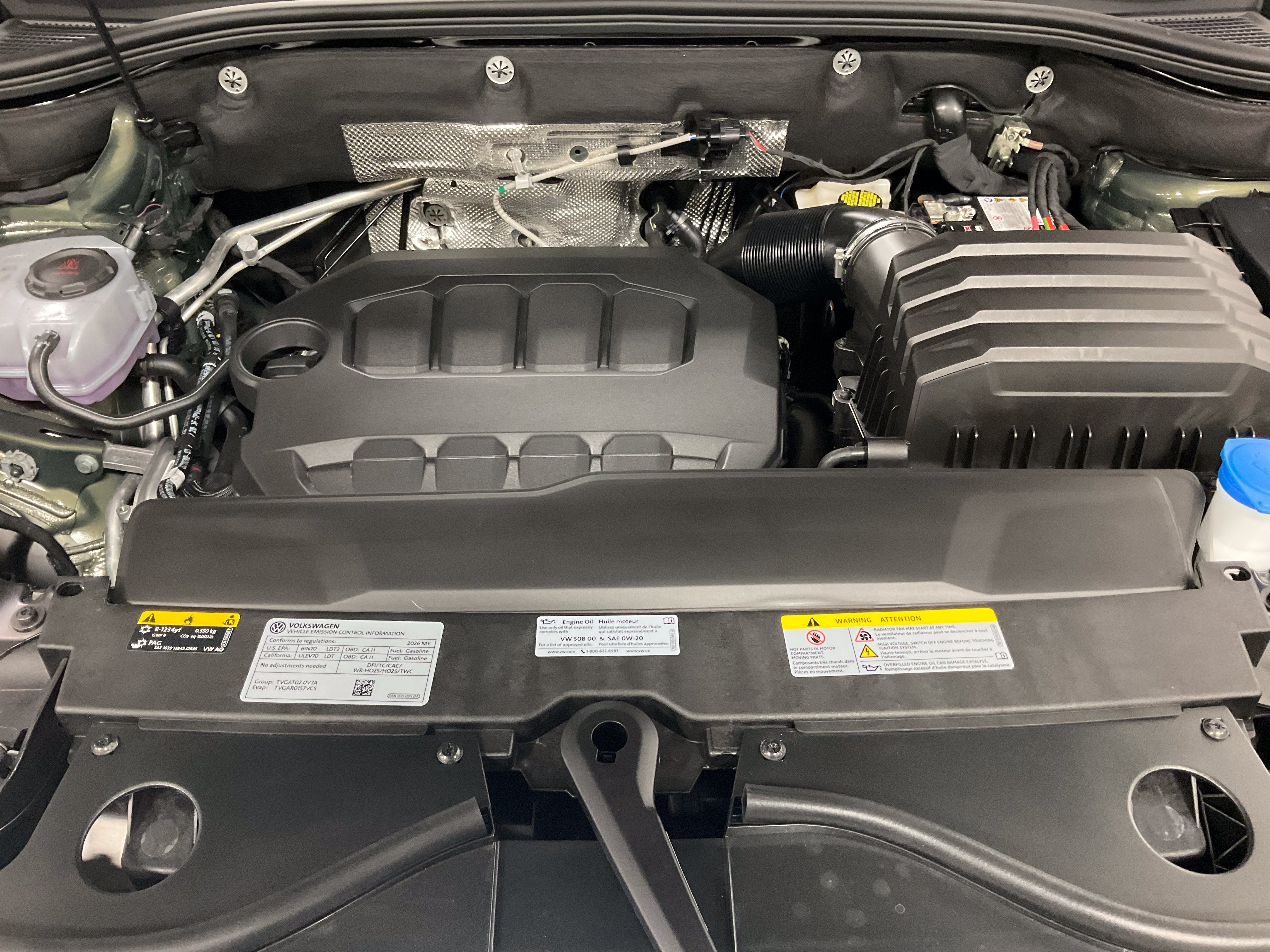 2026 Volkswagen Atlas Cross Sport 2.0T SEL Premium R-Line