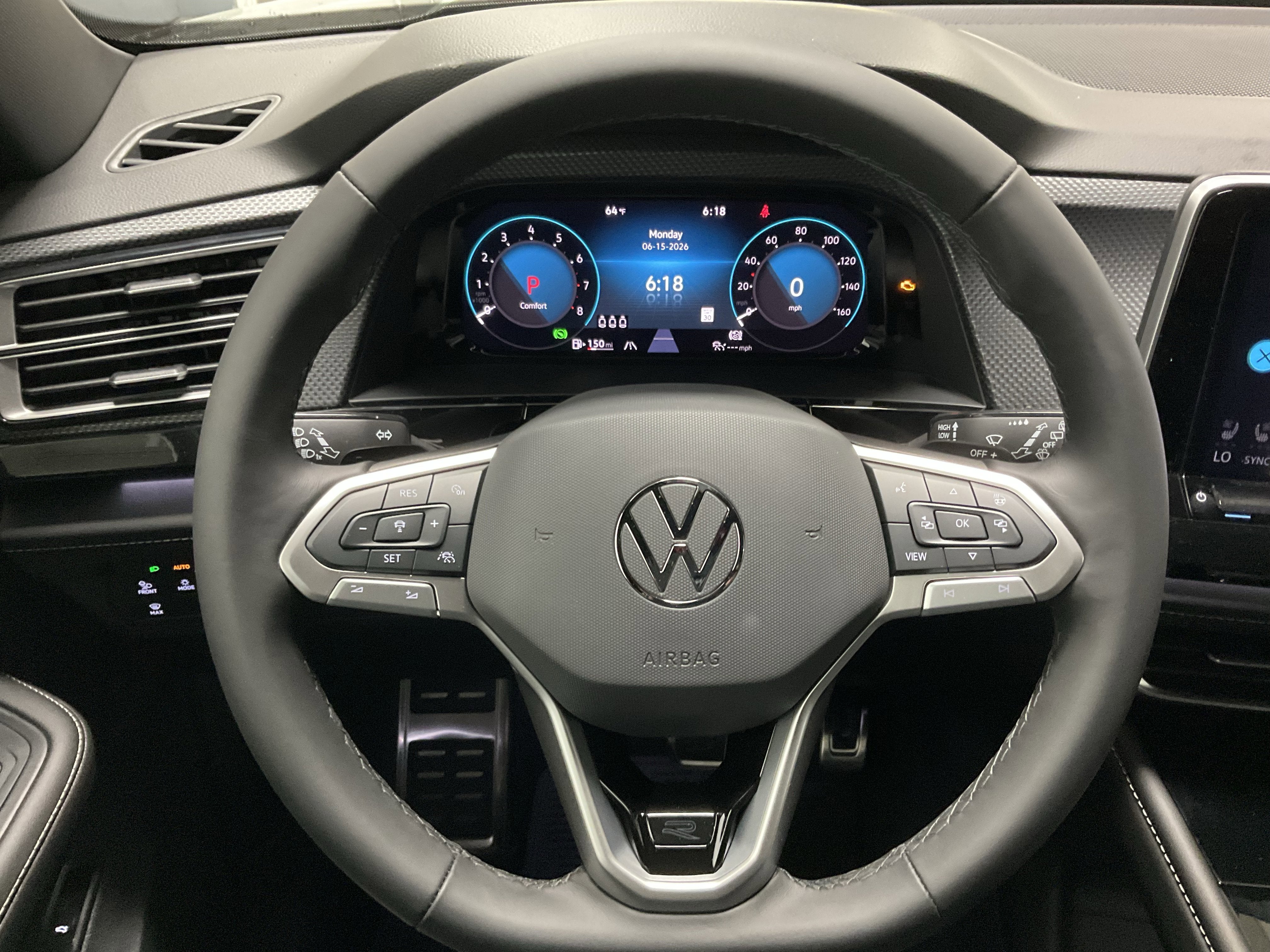 2026 Volkswagen Atlas Cross Sport 2.0T SEL Premium R-Line
