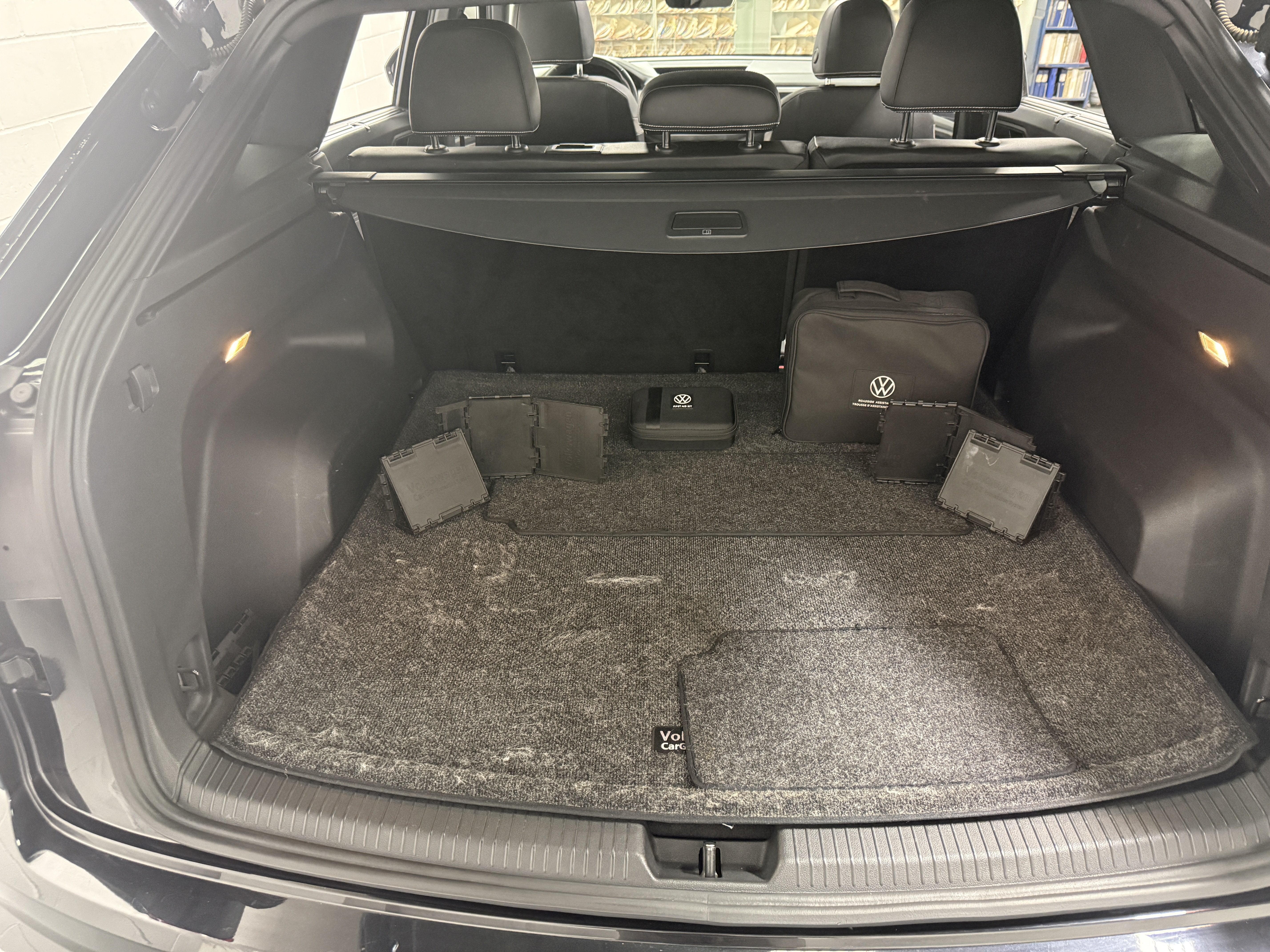 2023 Volkswagen Atlas Cross Sport V6 AWD SEL Premium R-Line