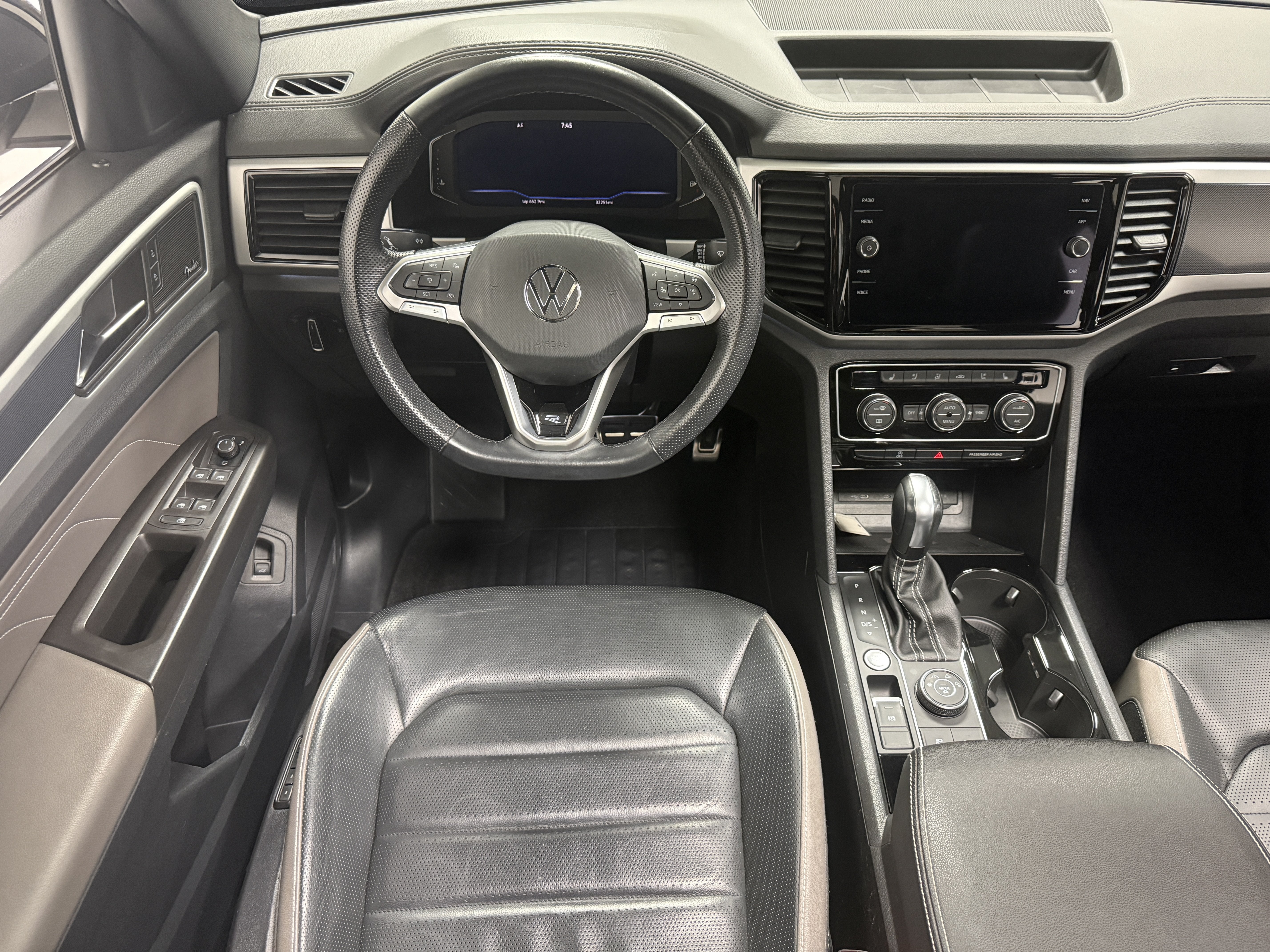 2023 Volkswagen Atlas Cross Sport V6 AWD SEL Premium R-Line