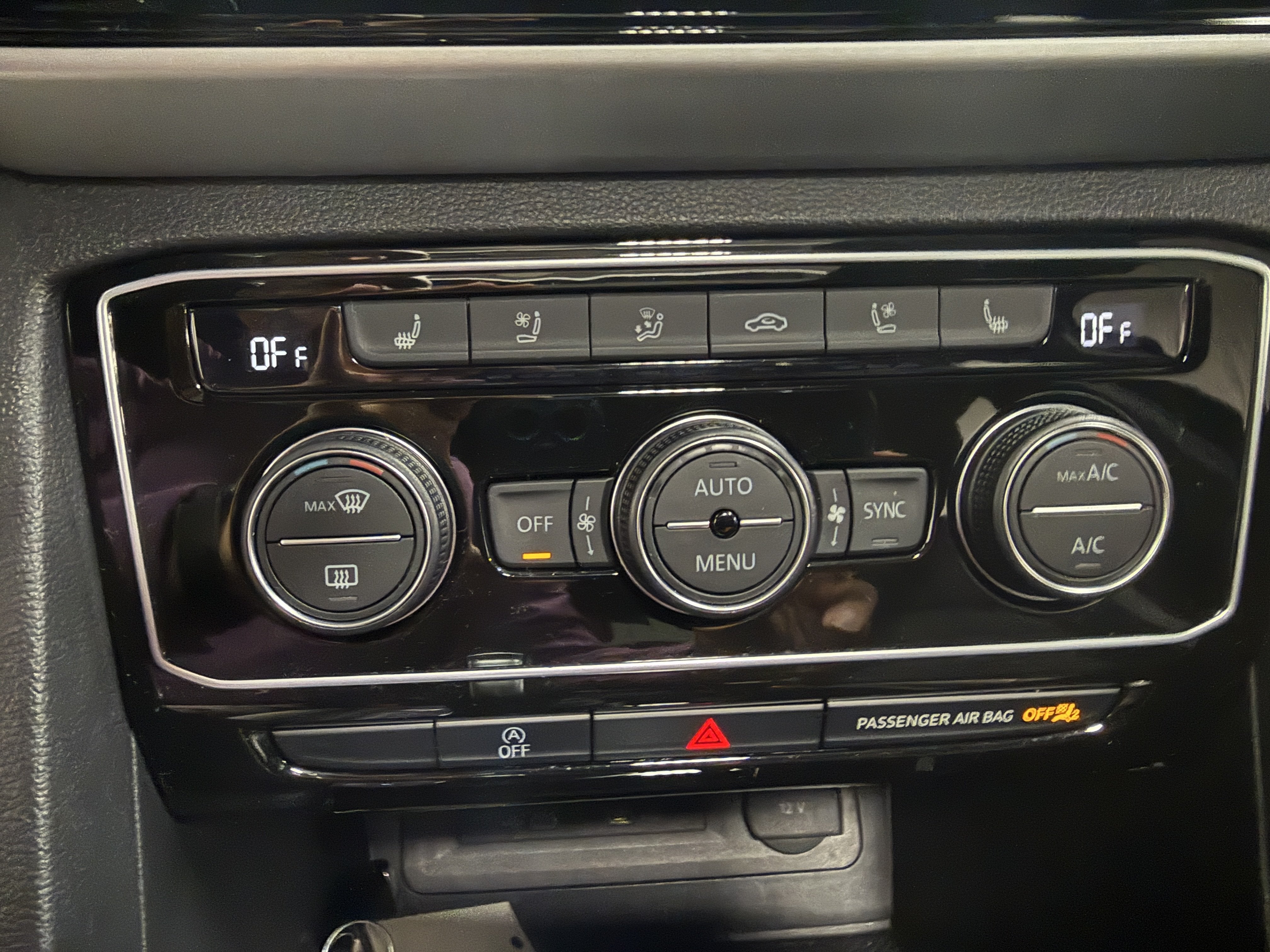 2023 Volkswagen Atlas Cross Sport V6 AWD SEL Premium R-Line