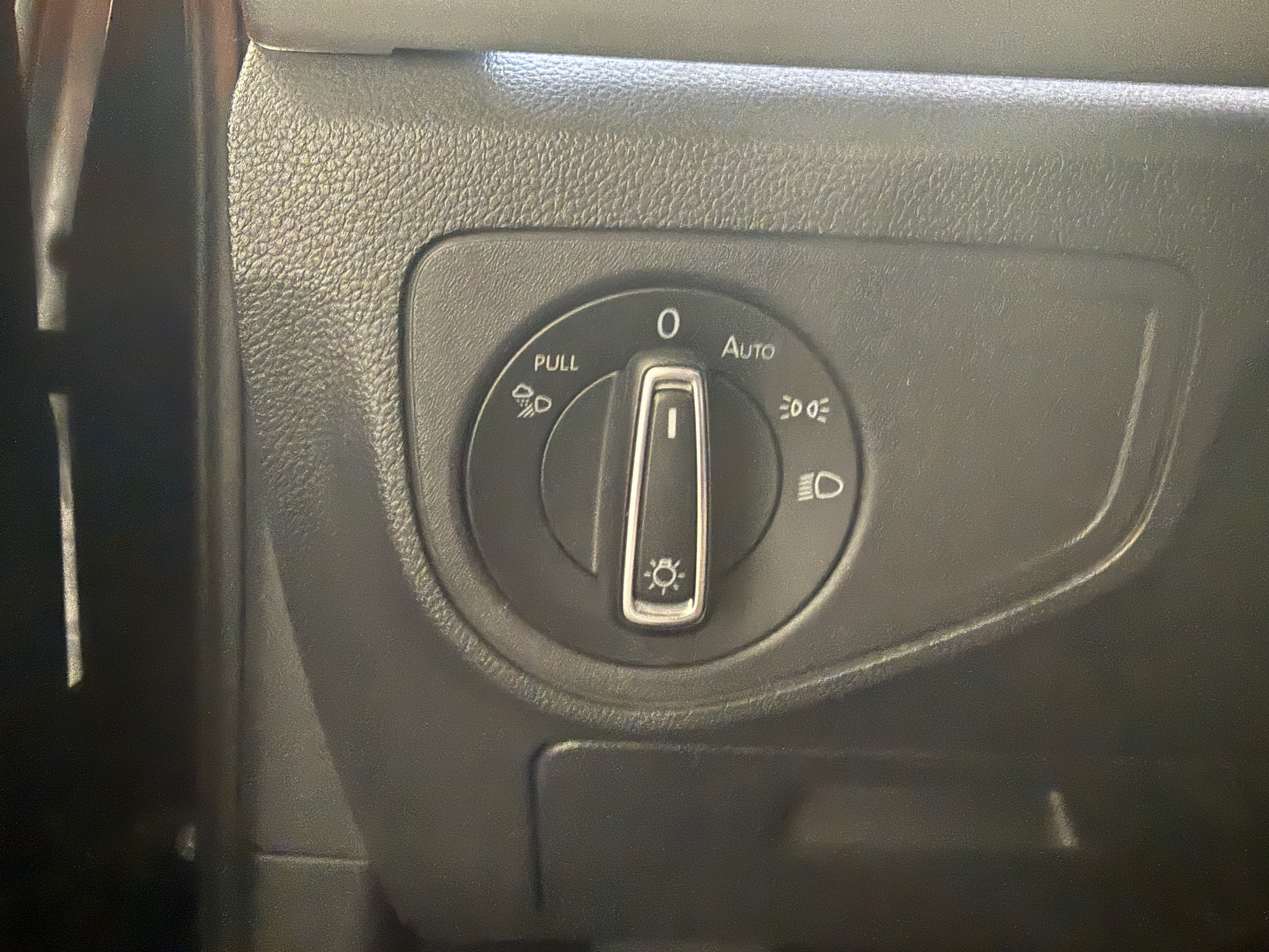 2023 Volkswagen Atlas Cross Sport V6 AWD SEL Premium R-Line