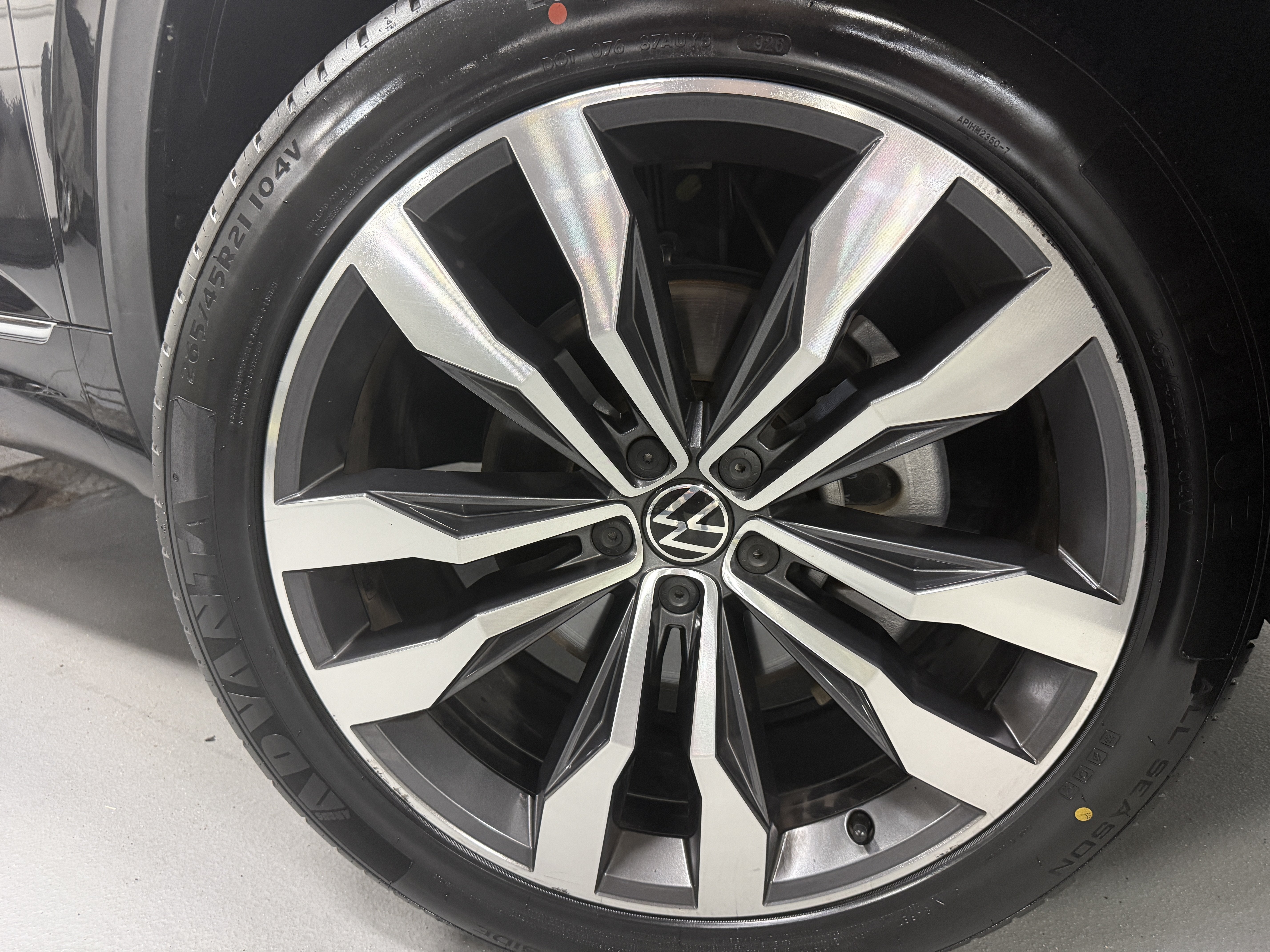 2023 Volkswagen Atlas Cross Sport V6 AWD SEL Premium R-Line