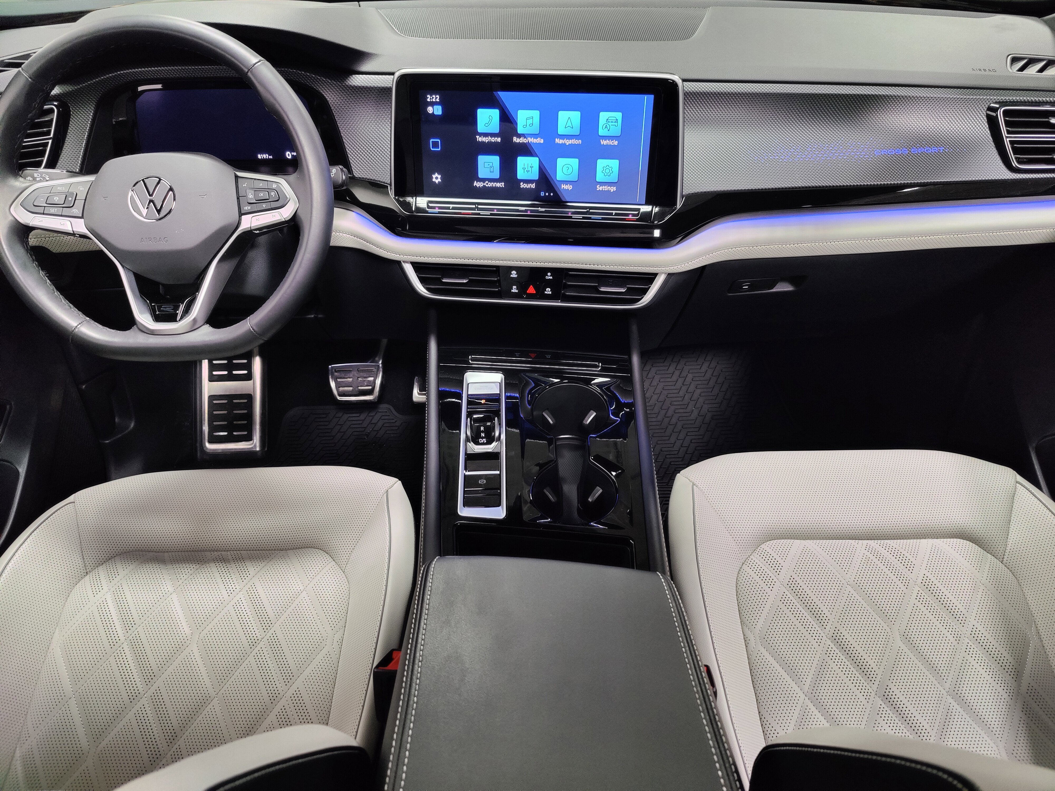 2025 Volkswagen Atlas Cross Sport SEL Premium R-Line w/Sunroof/Nav