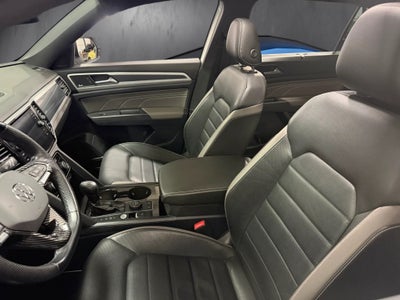 2023 Volkswagen Atlas Cross Sport V6 SEL Premium R-Line AWD w/Sunroof & Nav