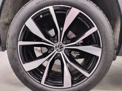 2025 Volkswagen Atlas Cross Sport SEL Premium R-Line w/Sunroof/Nav