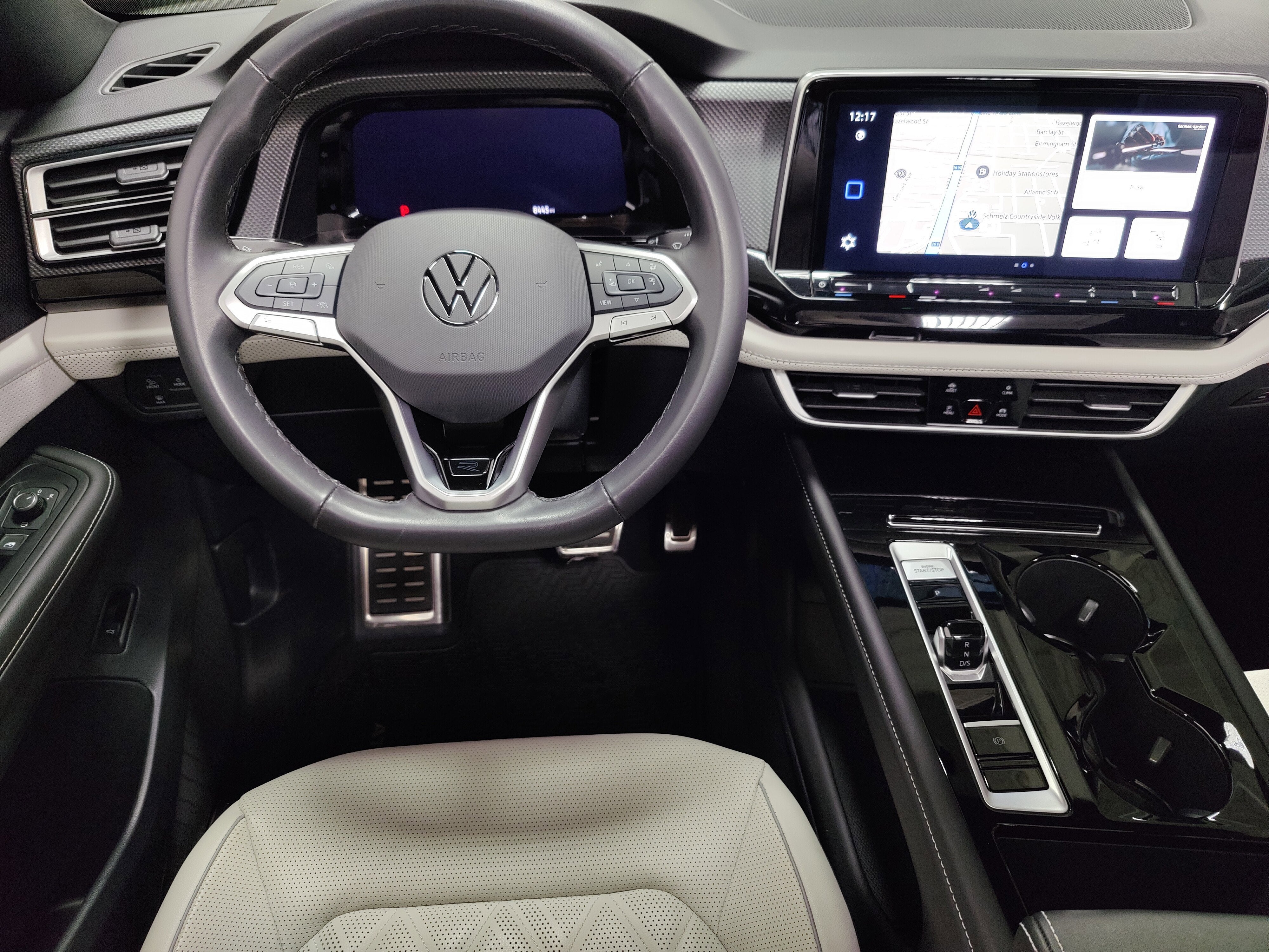 2025 Volkswagen Atlas Cross Sport SEL Premium R-Line w/Sunroof/Nav