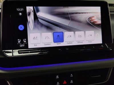 2025 Volkswagen Atlas Cross Sport SEL Premium R-Line w/Sunroof/Nav