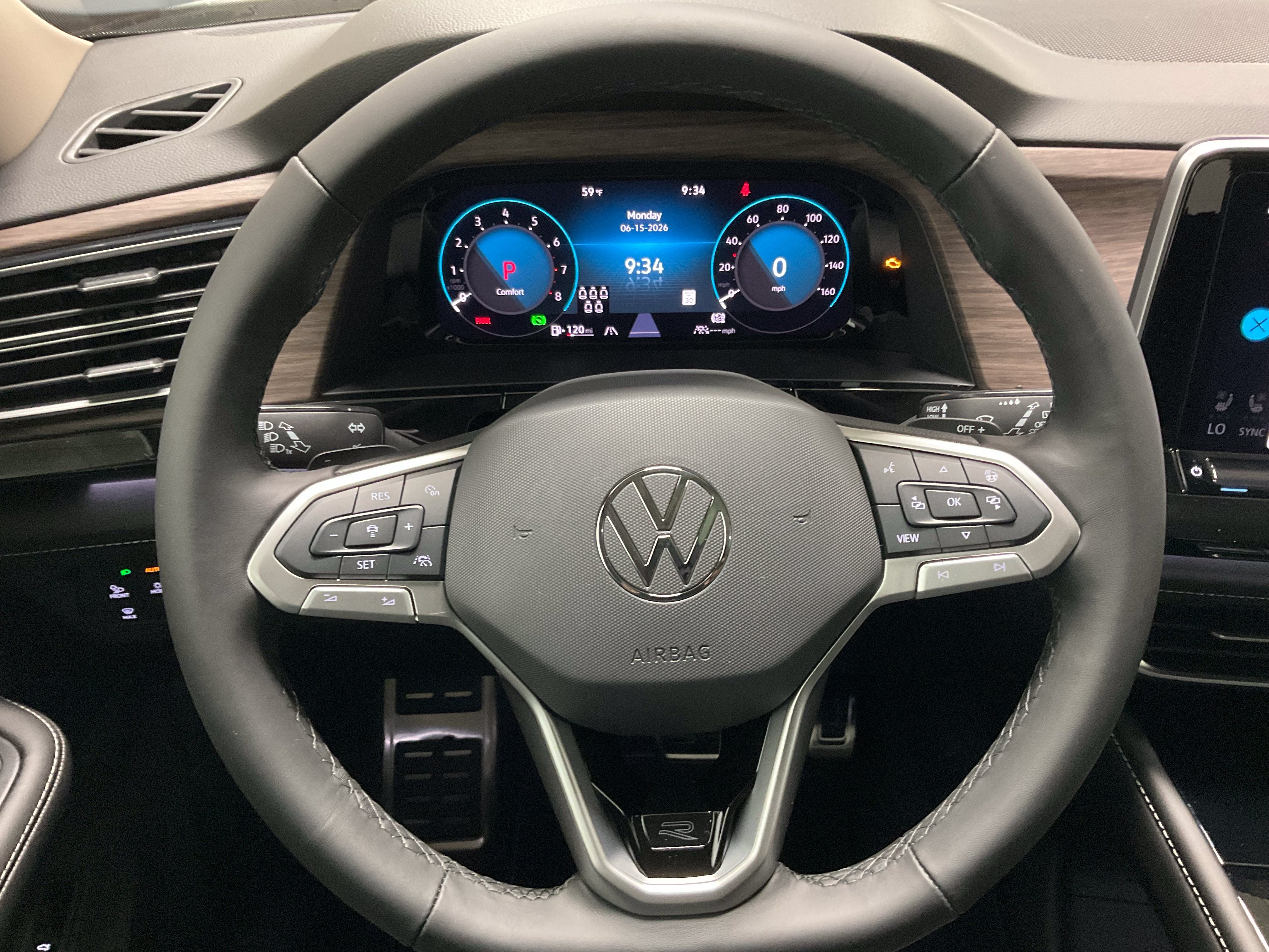 2026 Volkswagen Atlas 2.0T SEL Premium R-Line