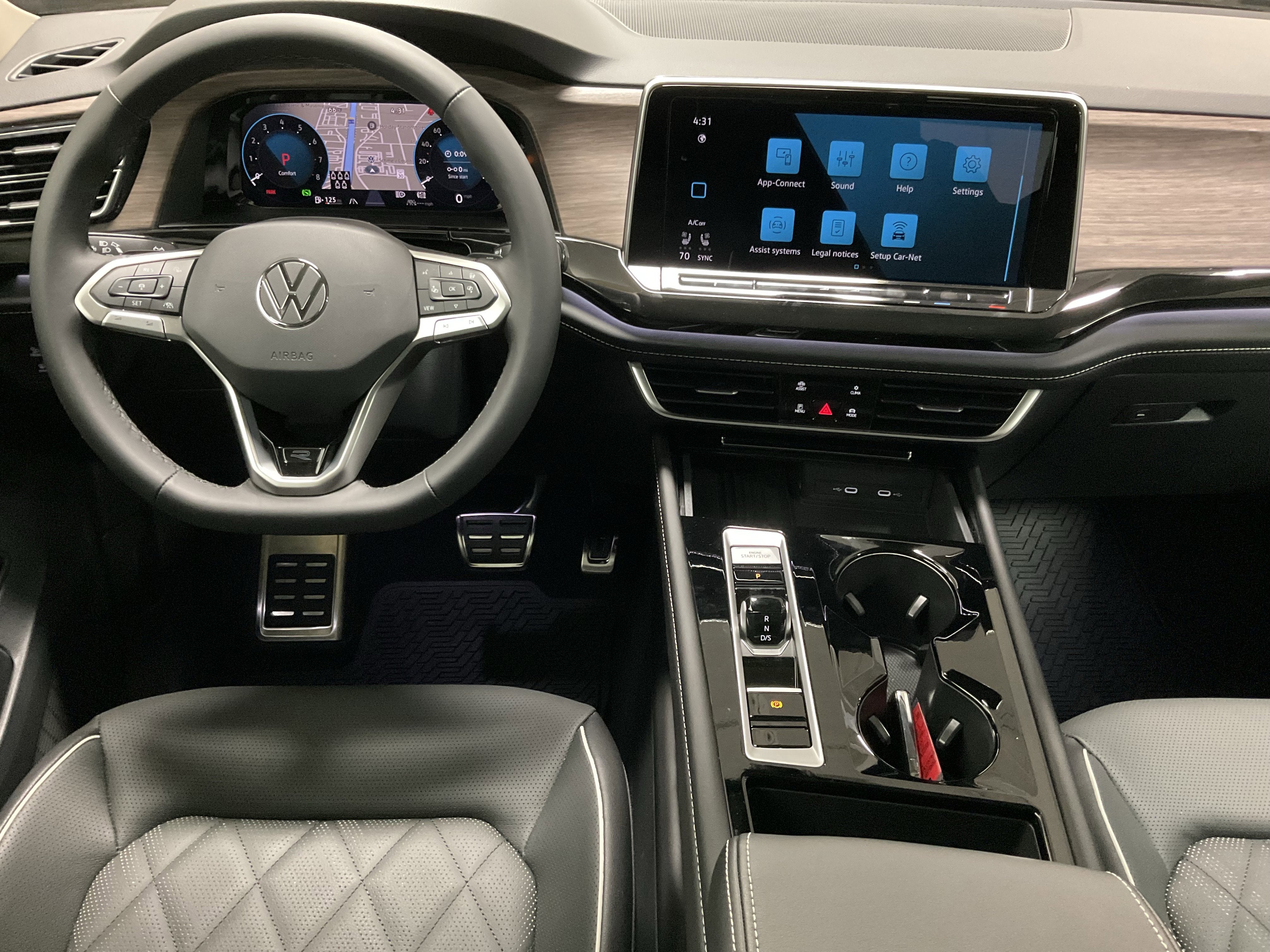 2026 Volkswagen Atlas 2.0T SEL Premium R-Line