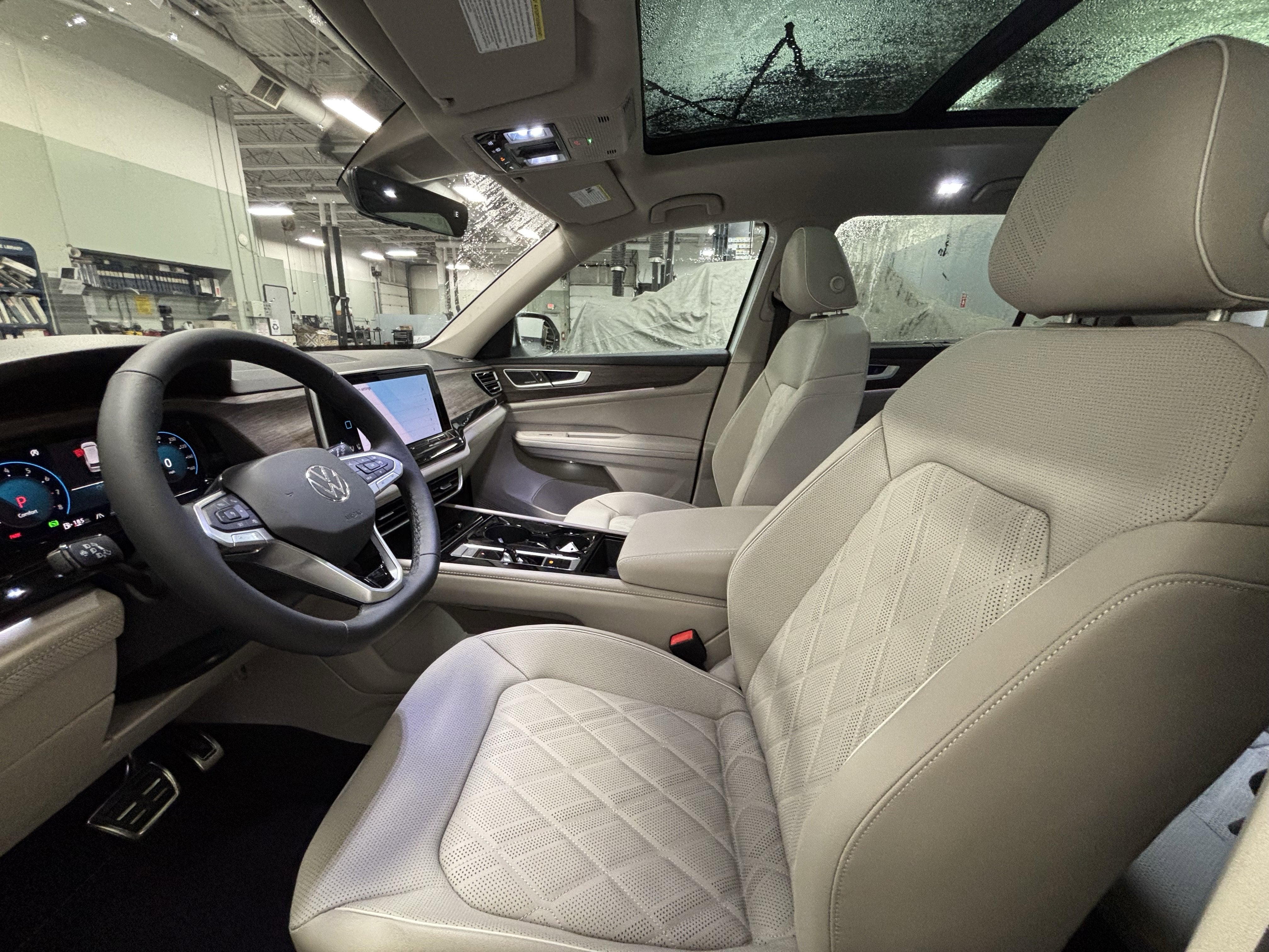 2026 Volkswagen Atlas 2.0T SEL Premium R-Line