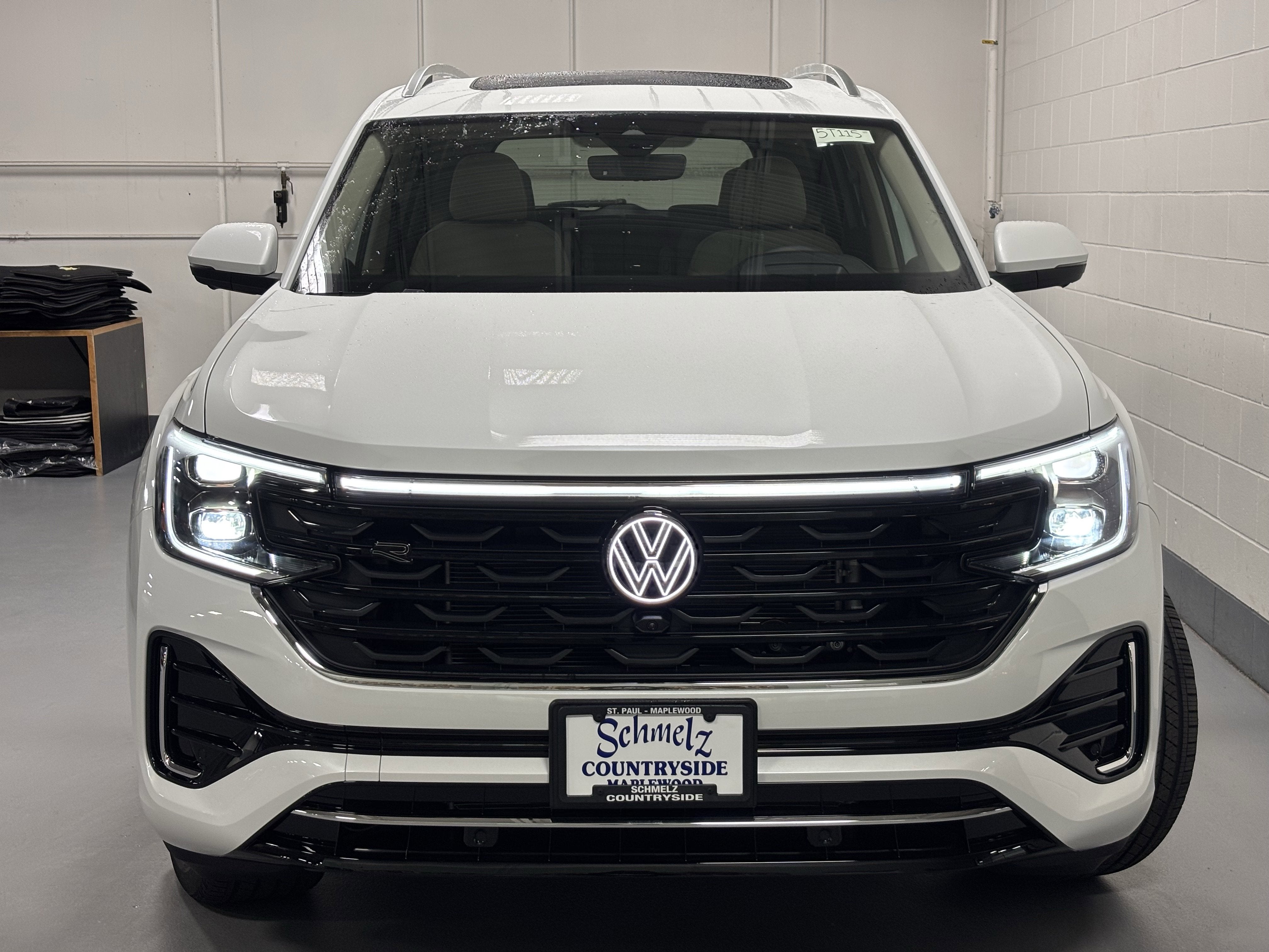 2026 Volkswagen Atlas 2.0T SEL Premium R-Line