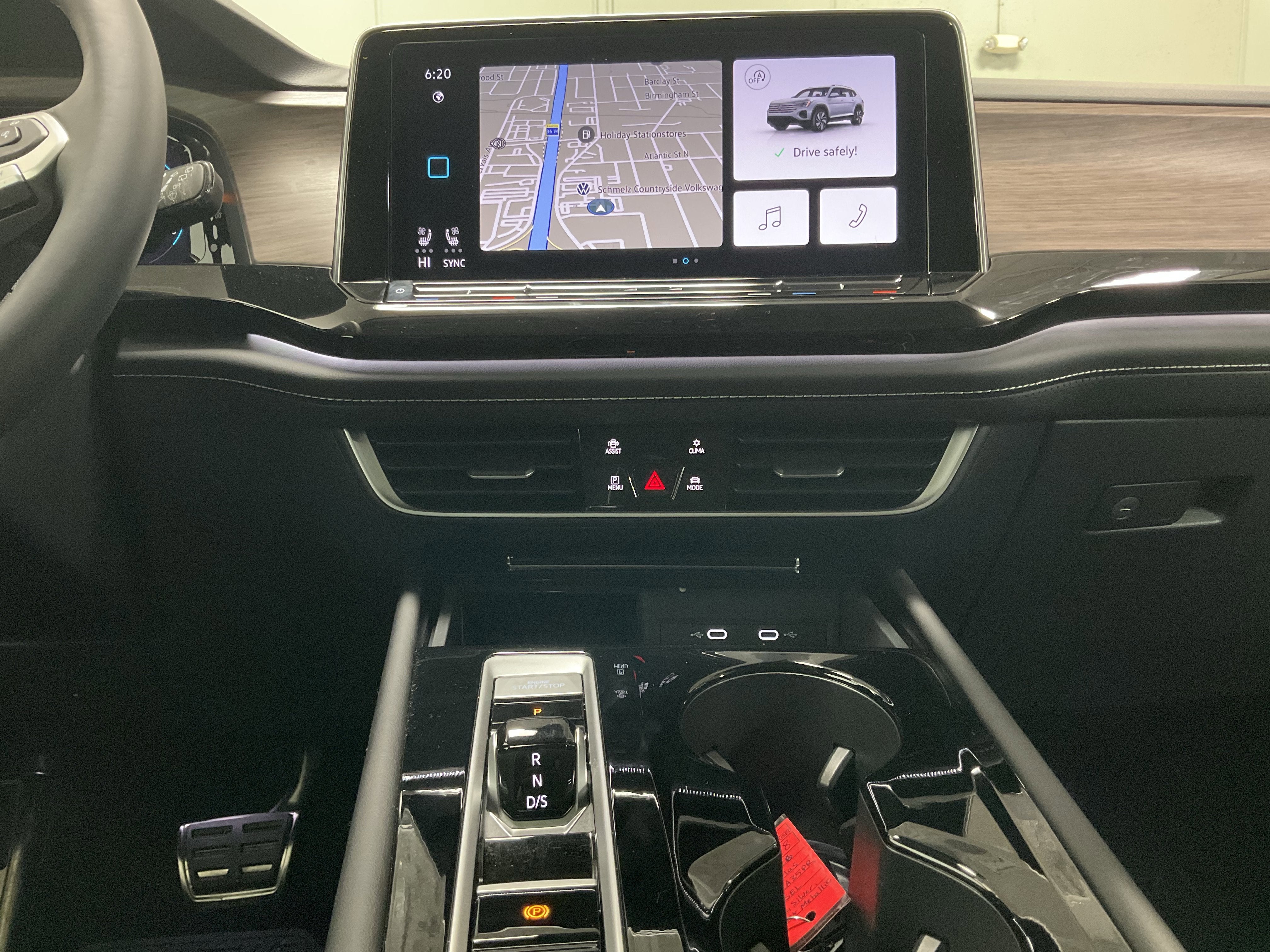 2026 Volkswagen Atlas 2.0T SEL Premium R-Line