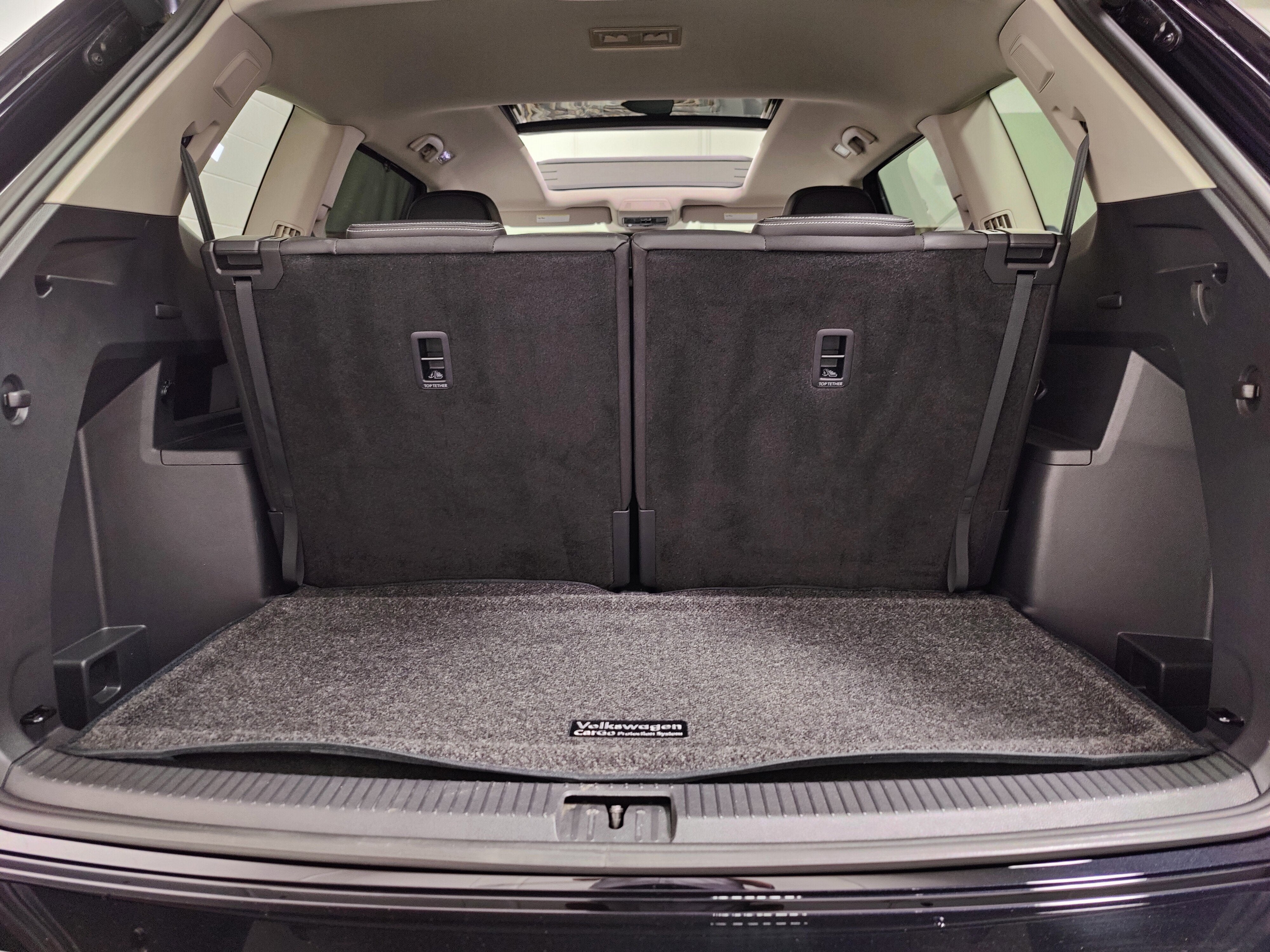 2025 Volkswagen Atlas SEL Premium R-Line AWD w/Sunroof & Nav