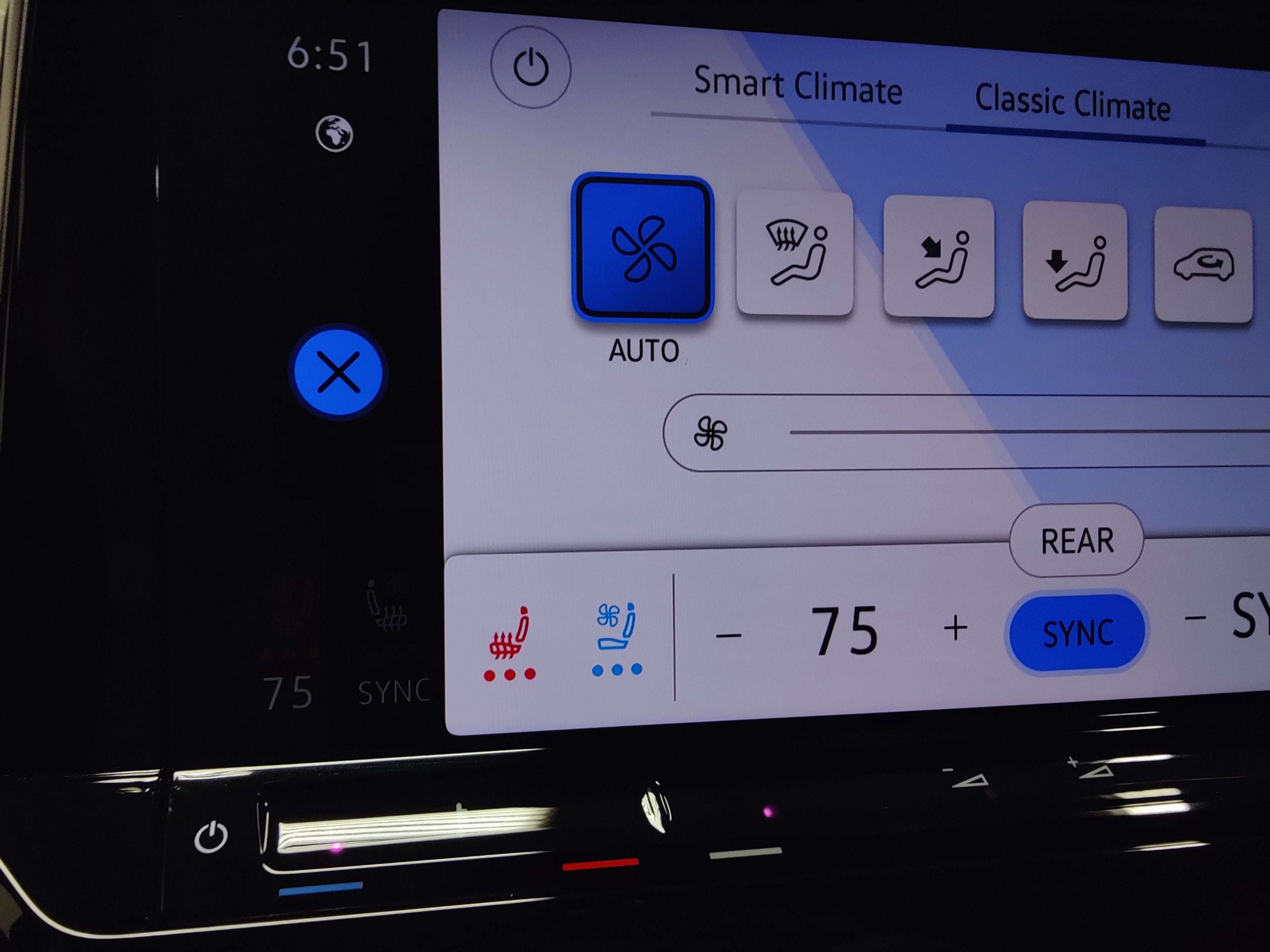 2025 Volkswagen Atlas SEL Premium R-Line AWD w/Sunroof & Nav