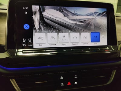 2025 Volkswagen Atlas SEL Premium R-Line AWD w/Sunroof & Nav