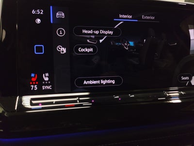 2025 Volkswagen Atlas SEL Premium R-Line AWD w/Sunroof & Nav