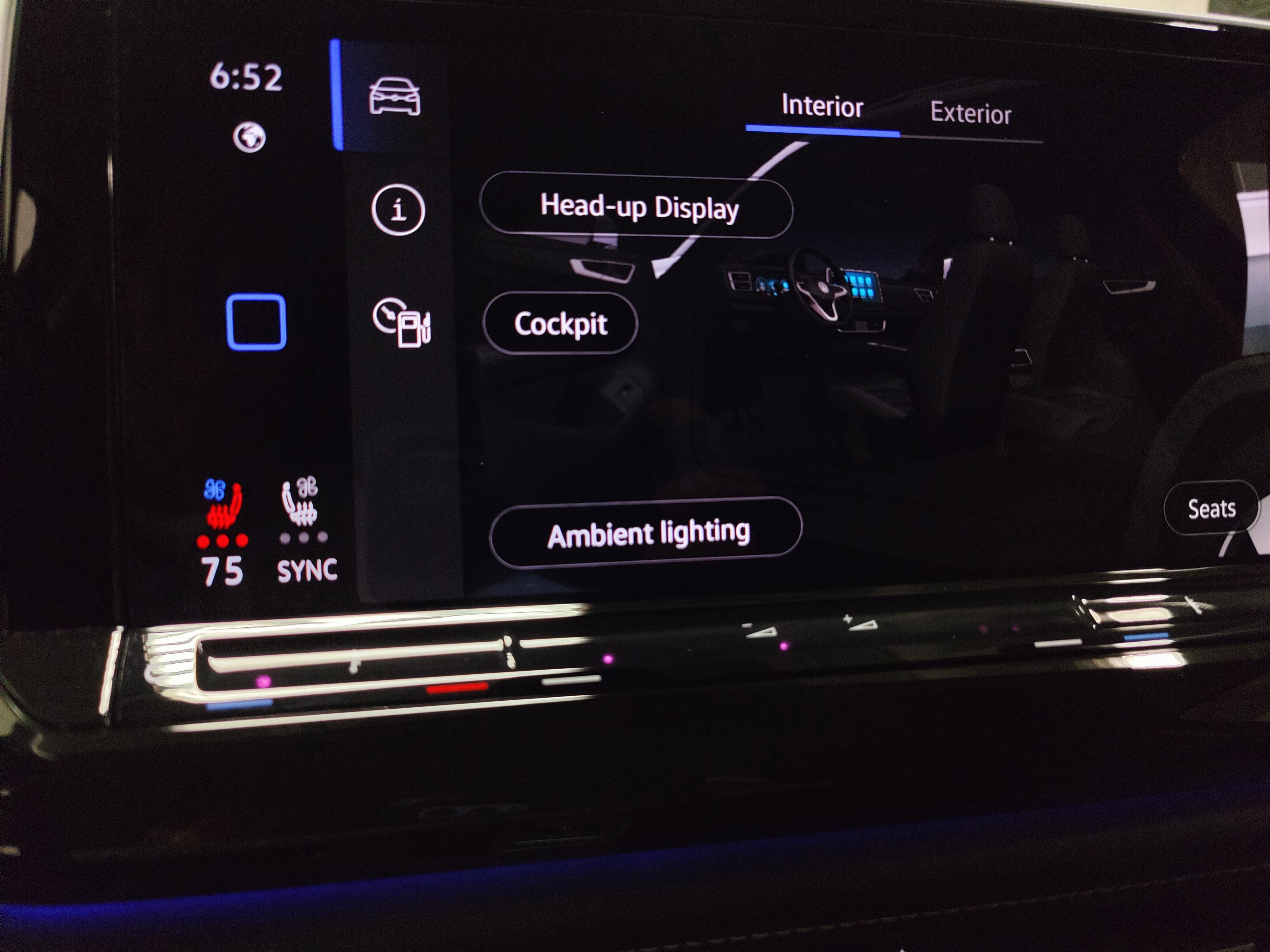 2025 Volkswagen Atlas SEL Premium R-Line AWD w/Sunroof & Nav