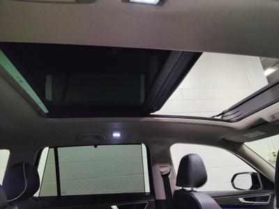 2025 Volkswagen Atlas SEL Premium R-Line AWD w/Sunroof & Nav