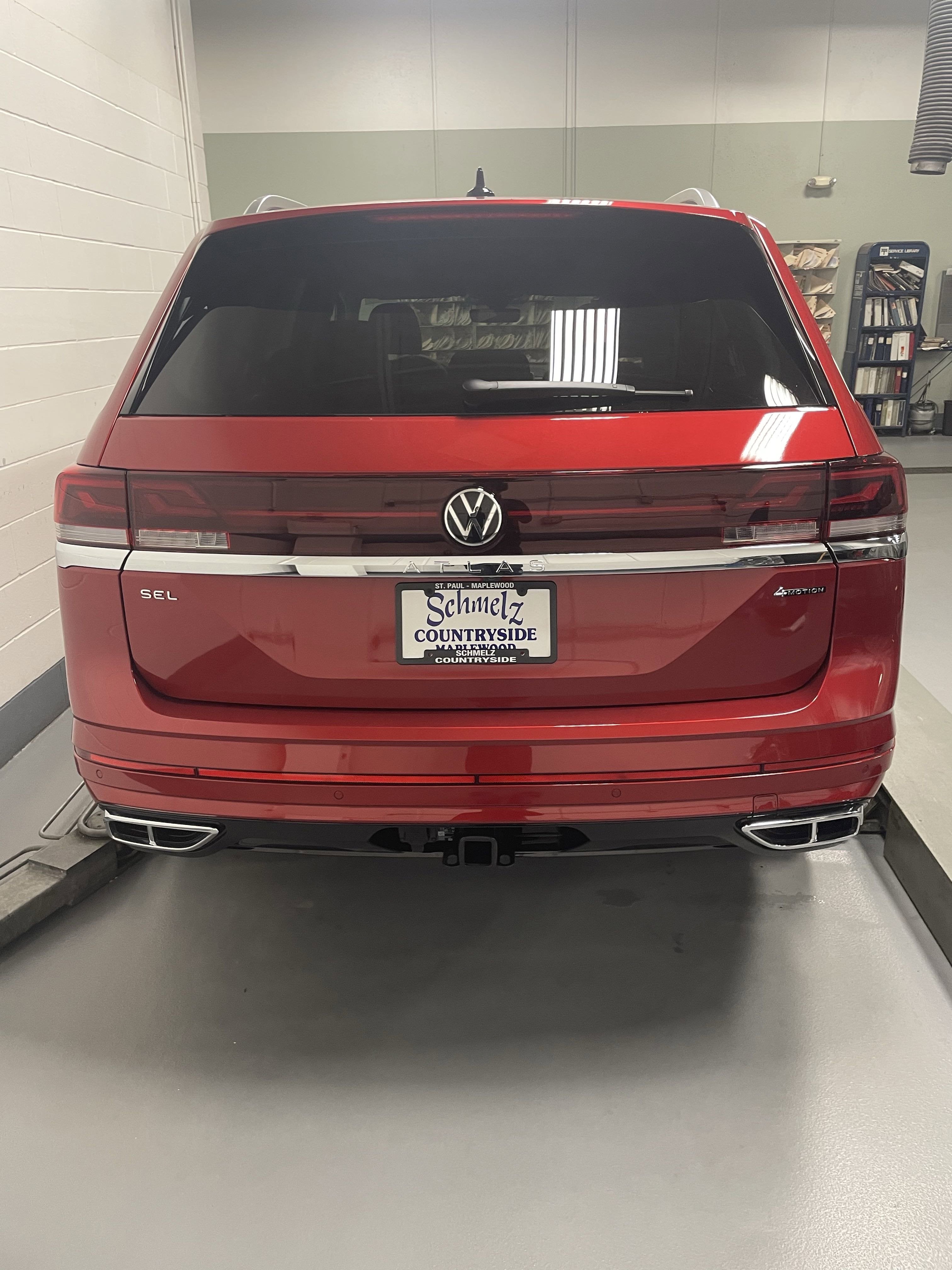 2025 Volkswagen Atlas 2.0T SEL Premium R-Line