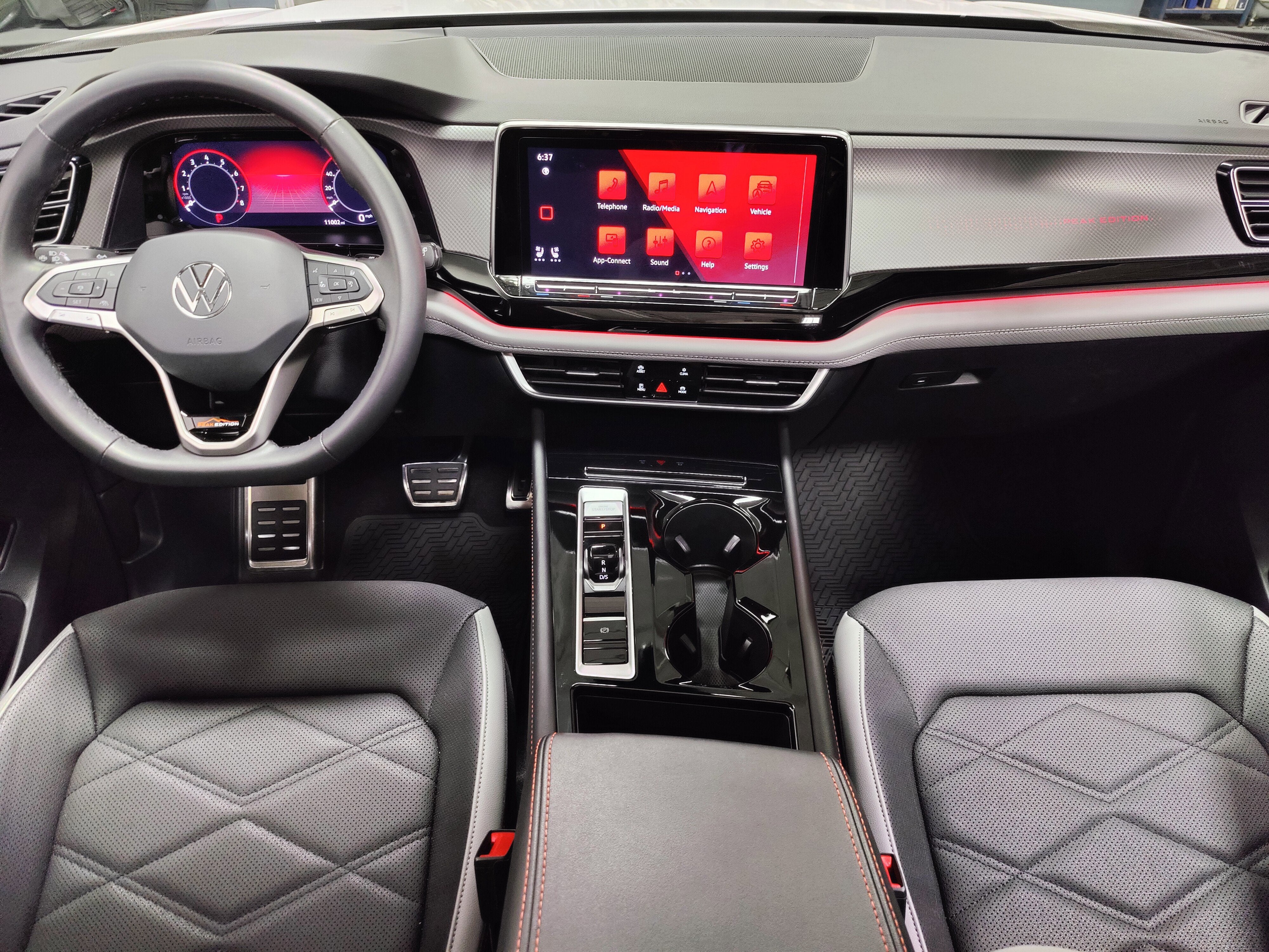 2024 Volkswagen Atlas AWD Peak Edition SEL w/Sunroof/Nav