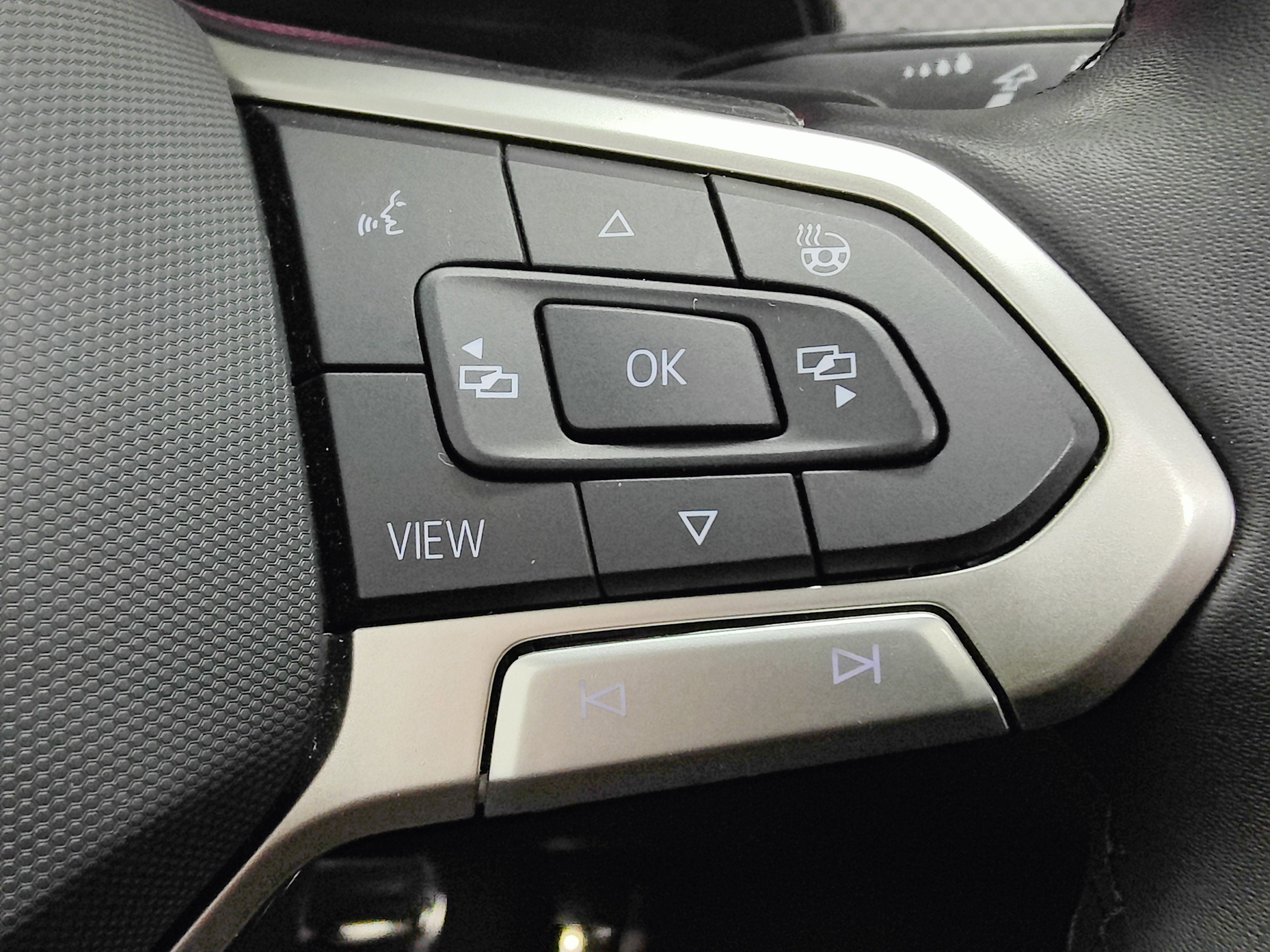 2024 Volkswagen Atlas AWD Peak Edition SEL w/Sunroof/Nav