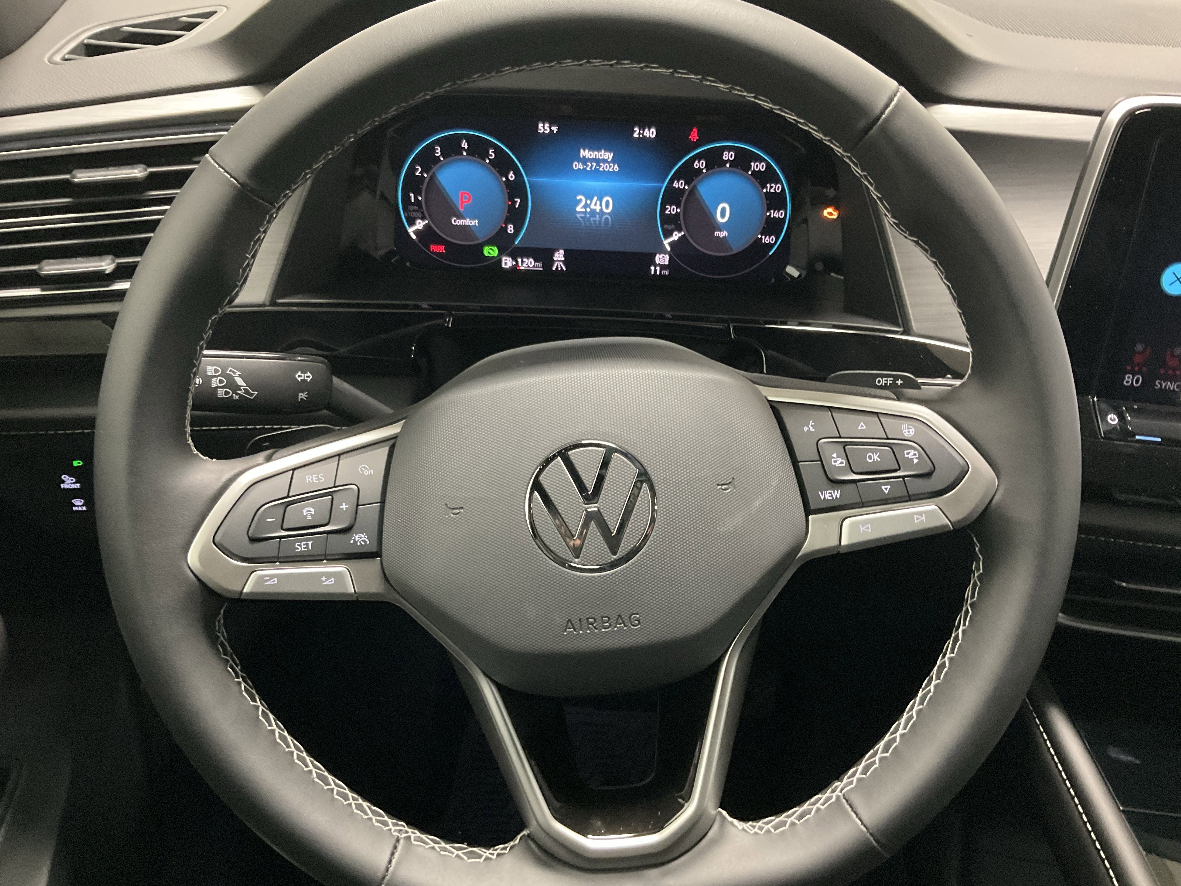 2026 Volkswagen Atlas Cross Sport 2.0T SE w/Technology