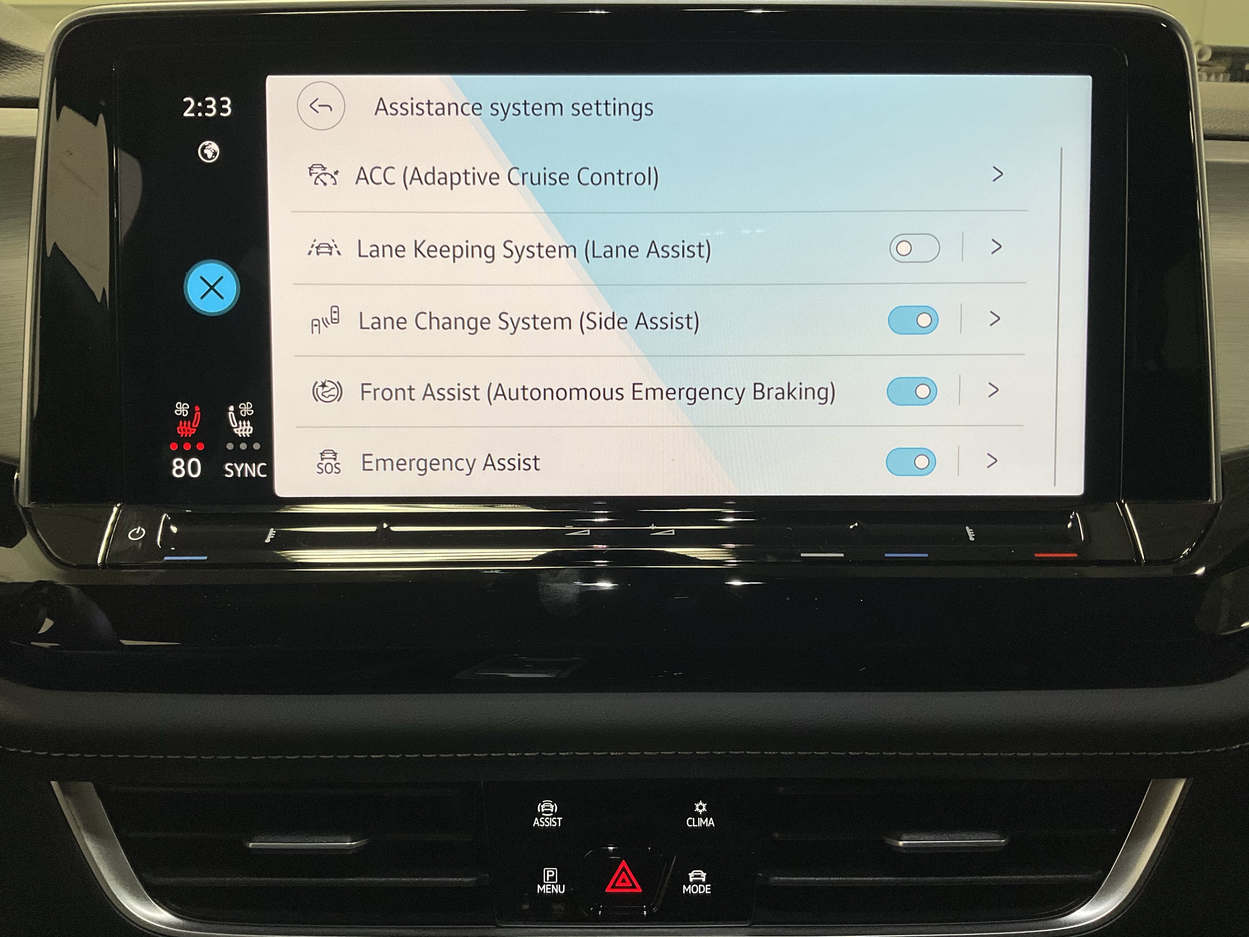 2026 Volkswagen Atlas Cross Sport 2.0T SE w/Technology
