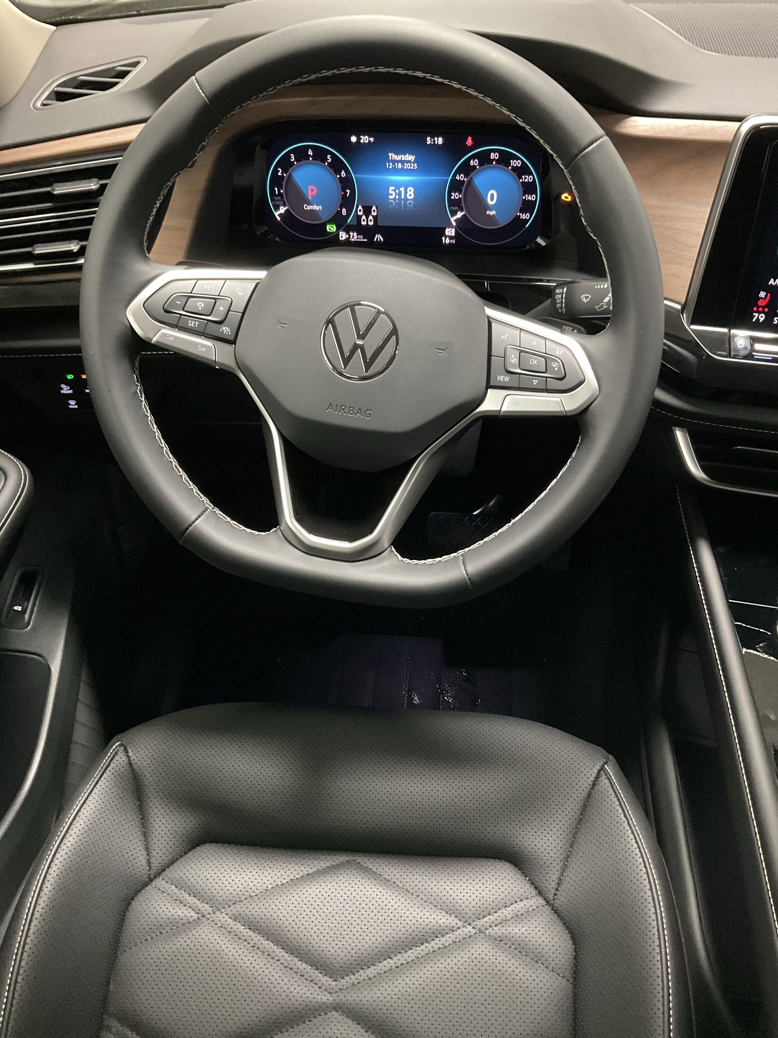 2026 Volkswagen Atlas 2.0T SE w/Technology