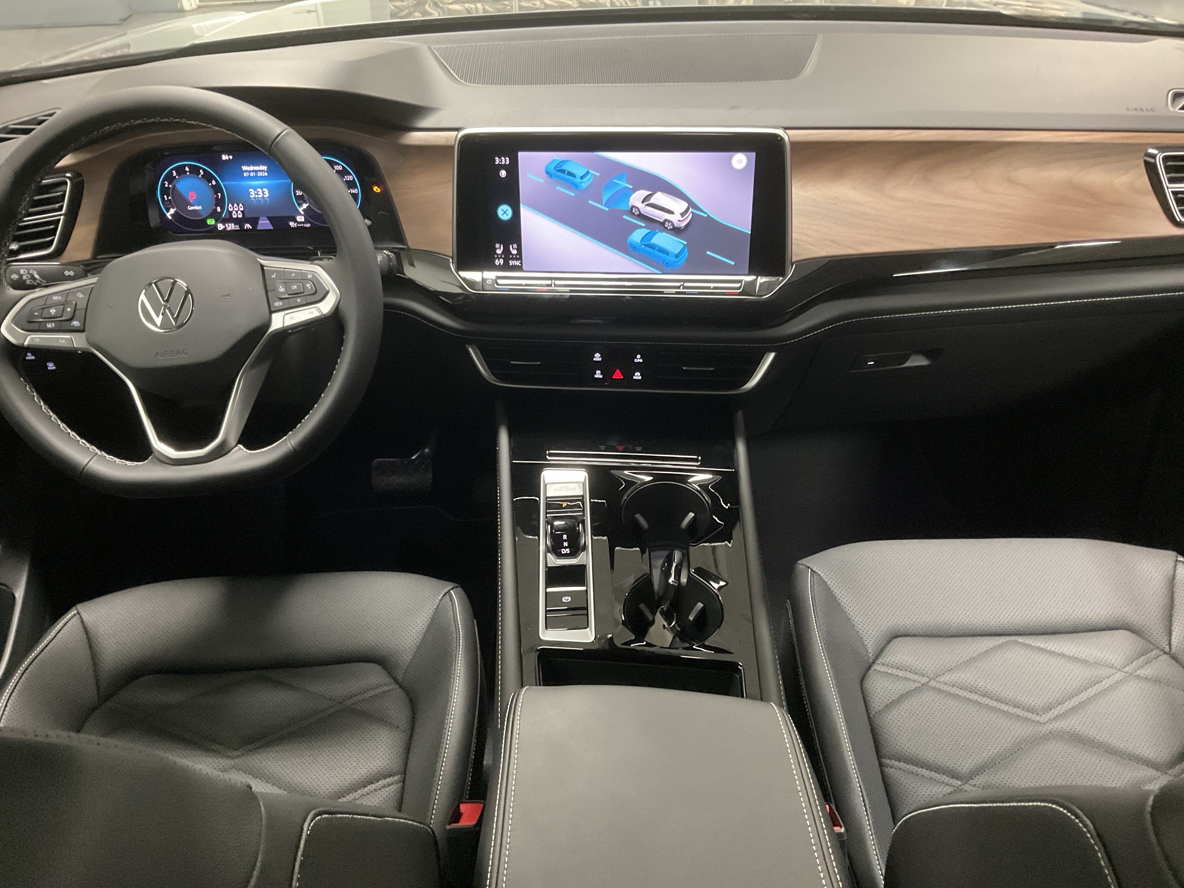 2026 Volkswagen Atlas 2.0T SE w/Technology