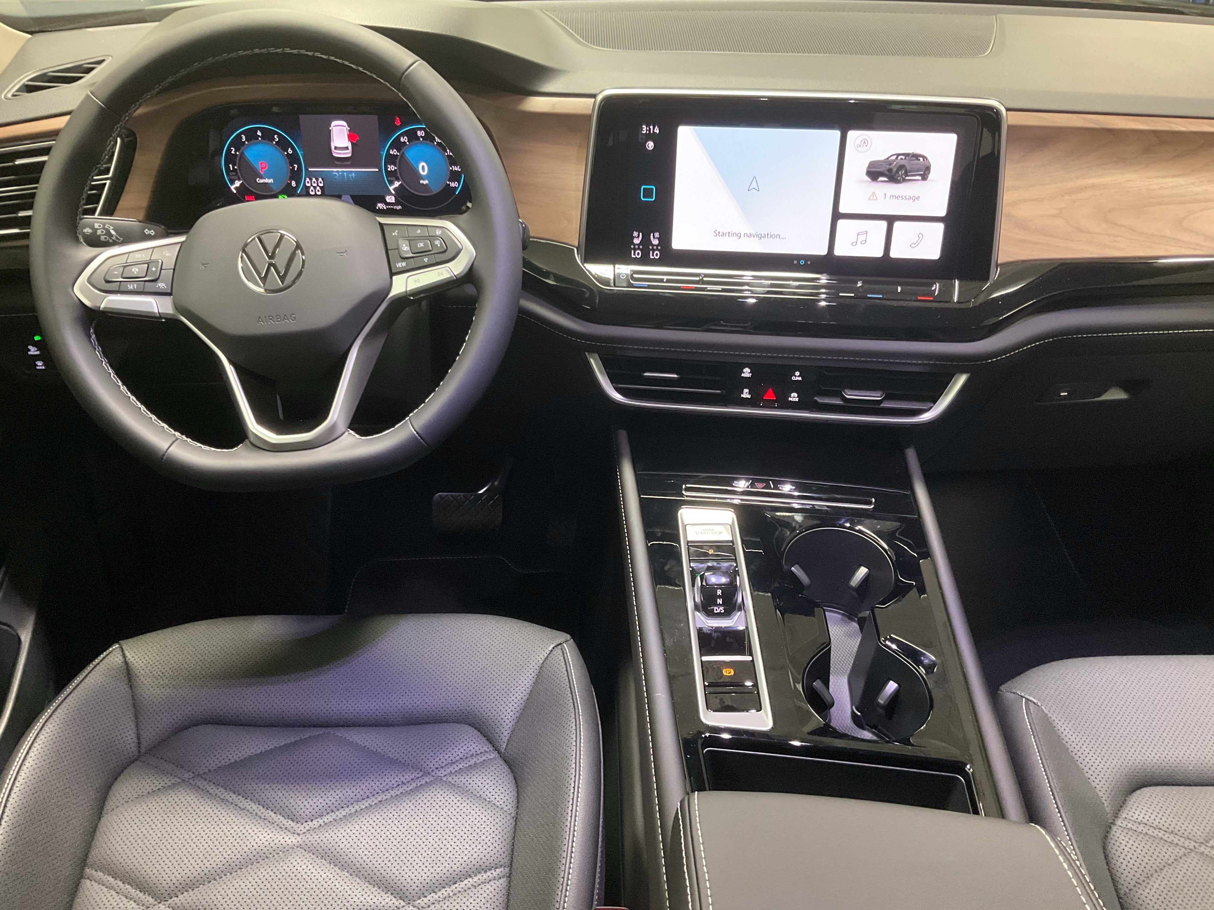 2026 Volkswagen Atlas 2.0T SE w/Technology