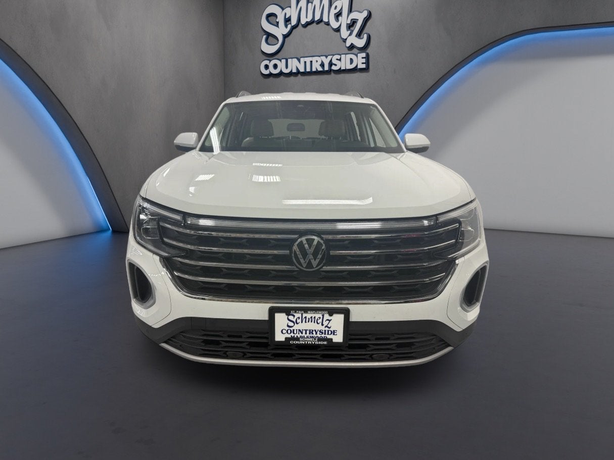 Certified 2024 Volkswagen Atlas SE w/Tech with VIN 1V2HR2CA0RC525532 for sale in Maplewood, Minnesota