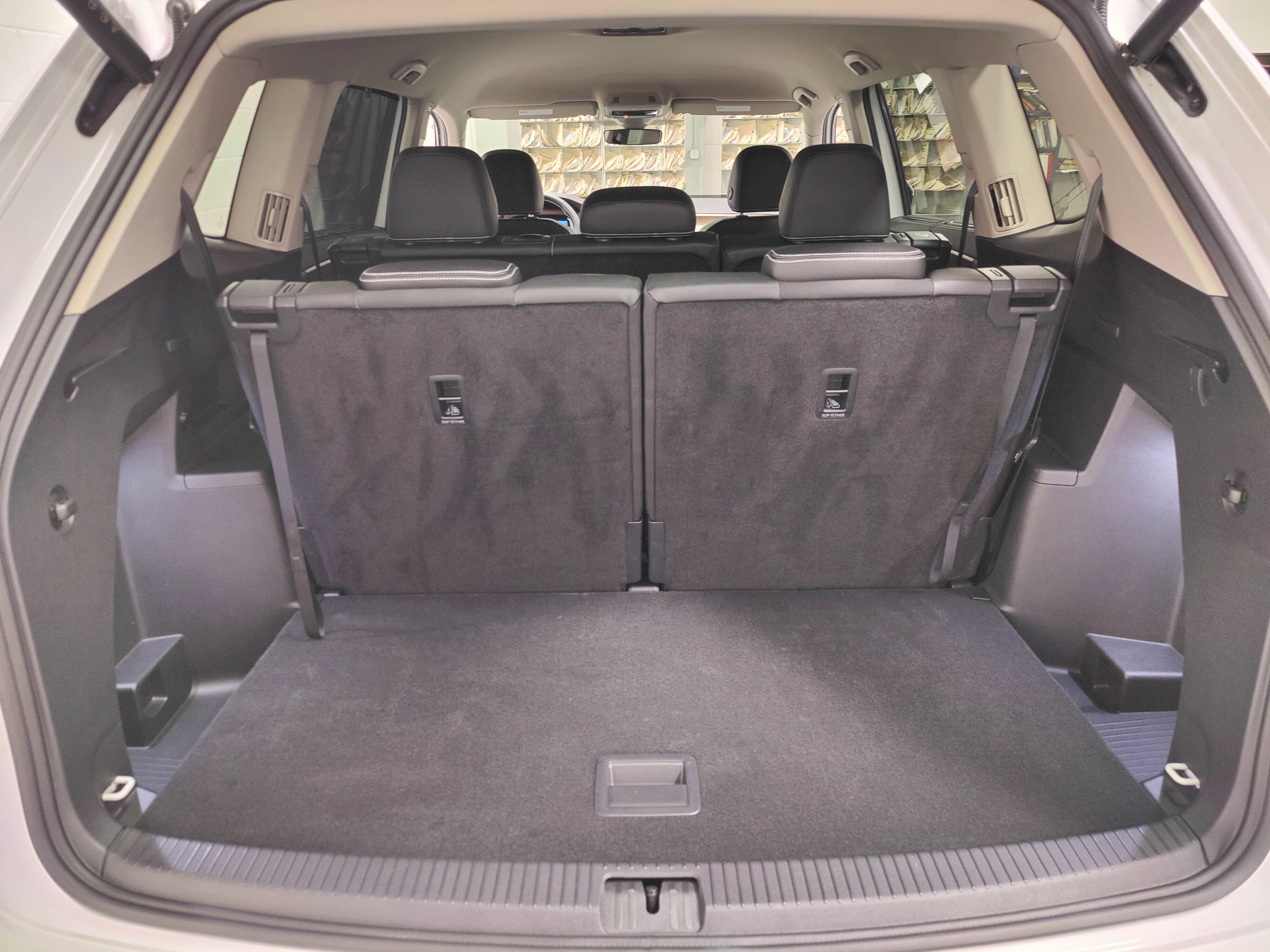 2025 Volkswagen Atlas SE AWD w/Technology