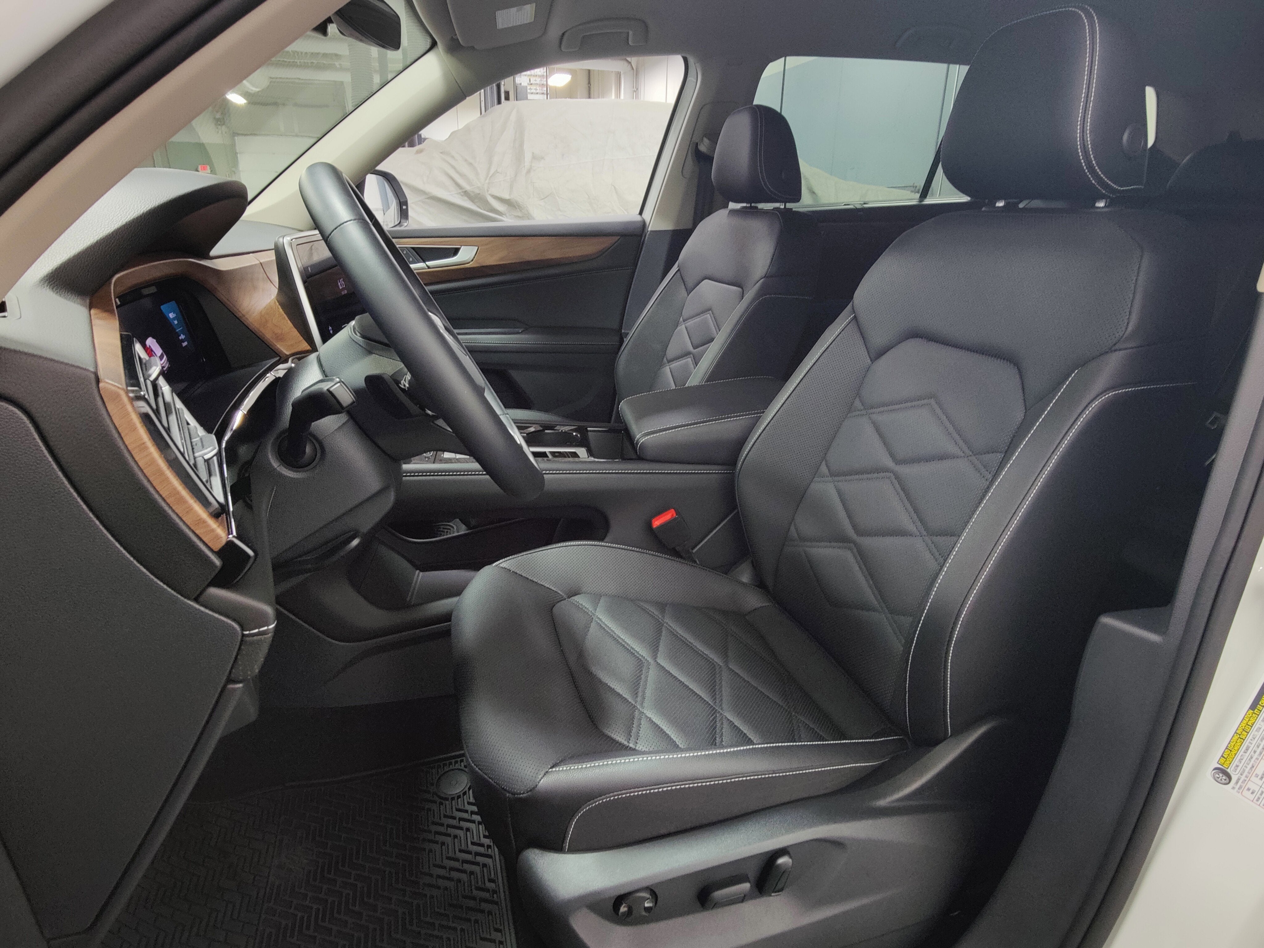 2025 Volkswagen Atlas SE AWD w/Technology