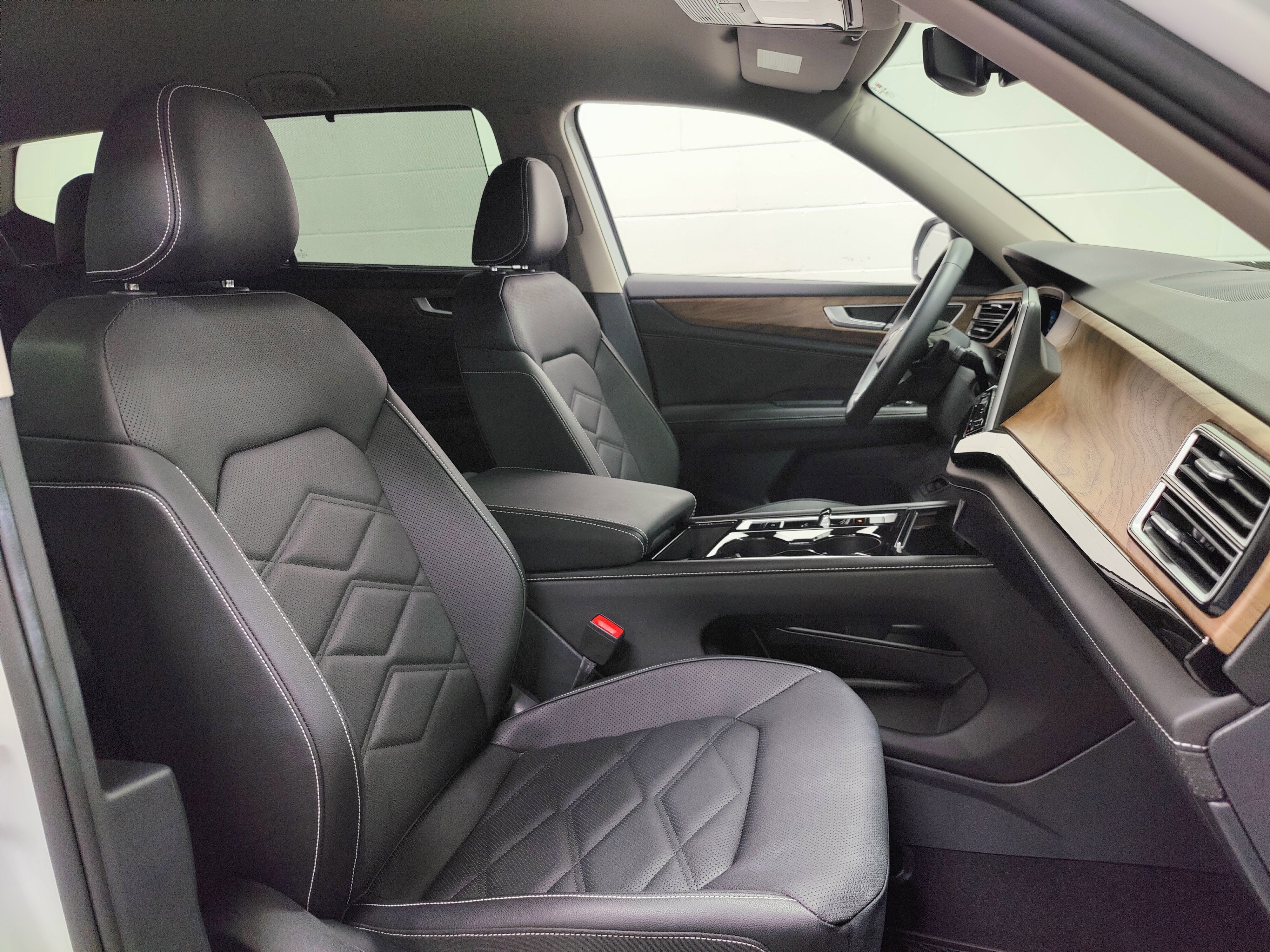 2025 Volkswagen Atlas SE AWD w/Technology