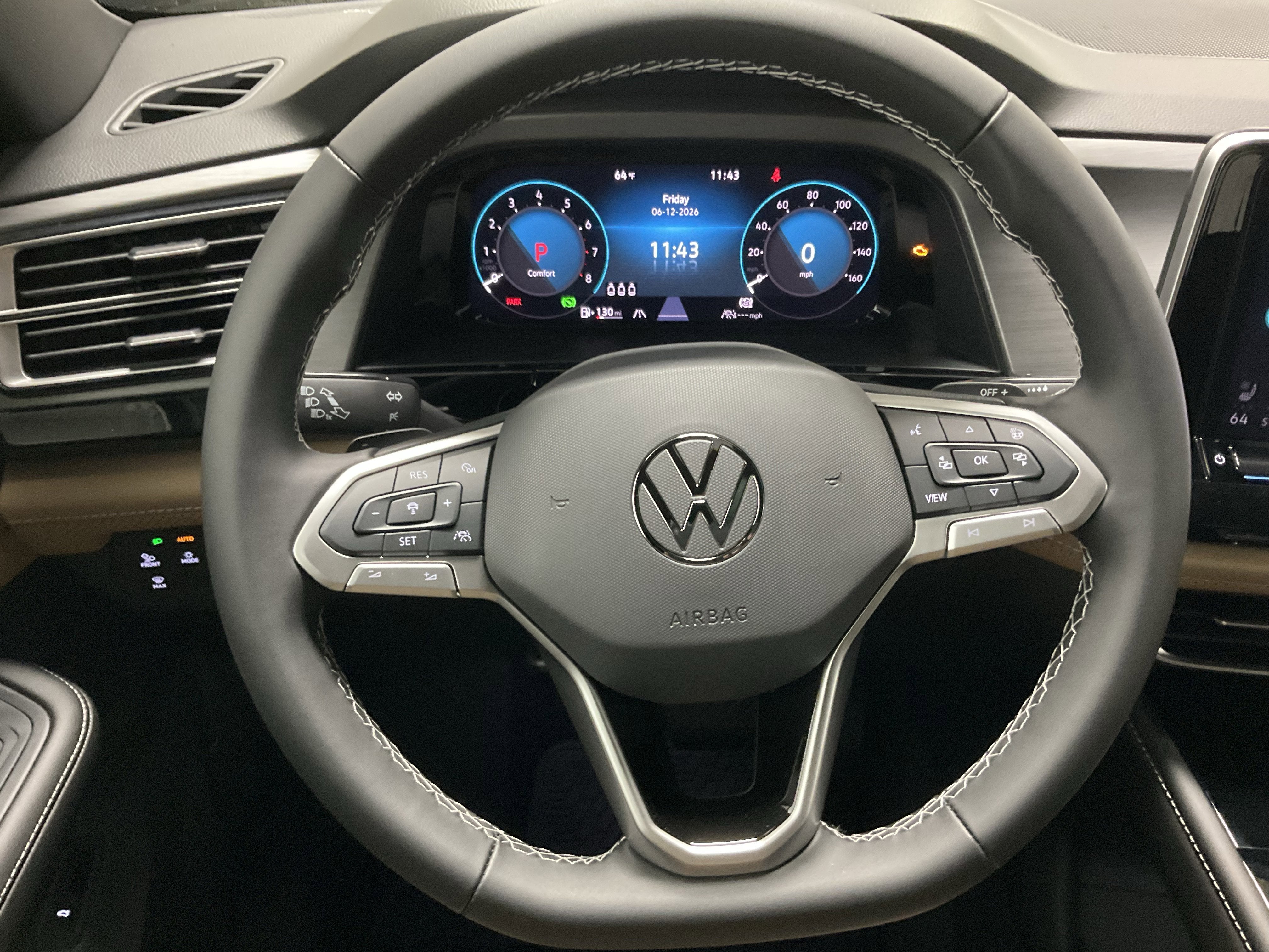 2026 Volkswagen Atlas Cross Sport 2.0T SE w/Technology