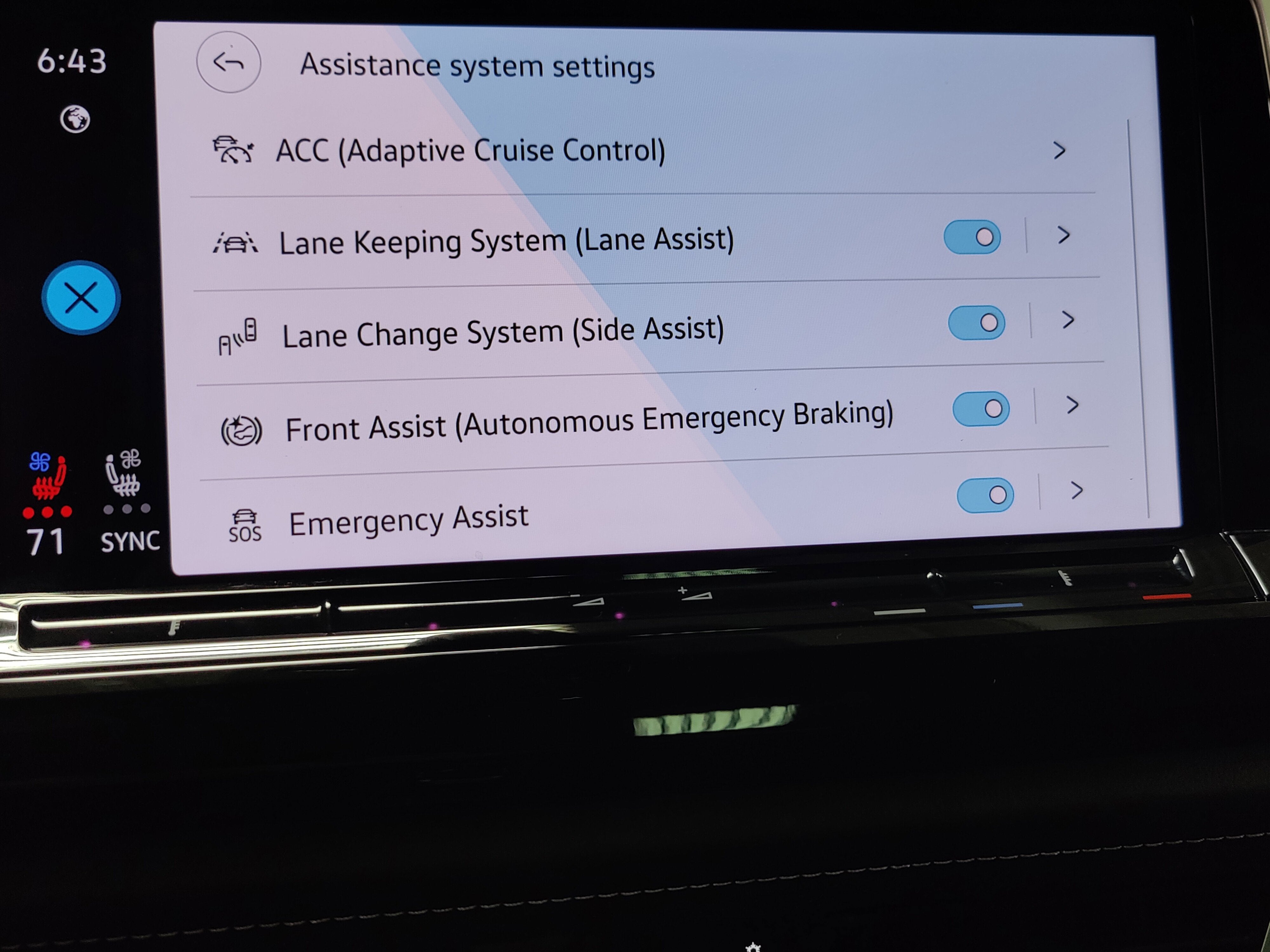 2026 Volkswagen Atlas Cross Sport SE AWD w/Technology & Sunroof