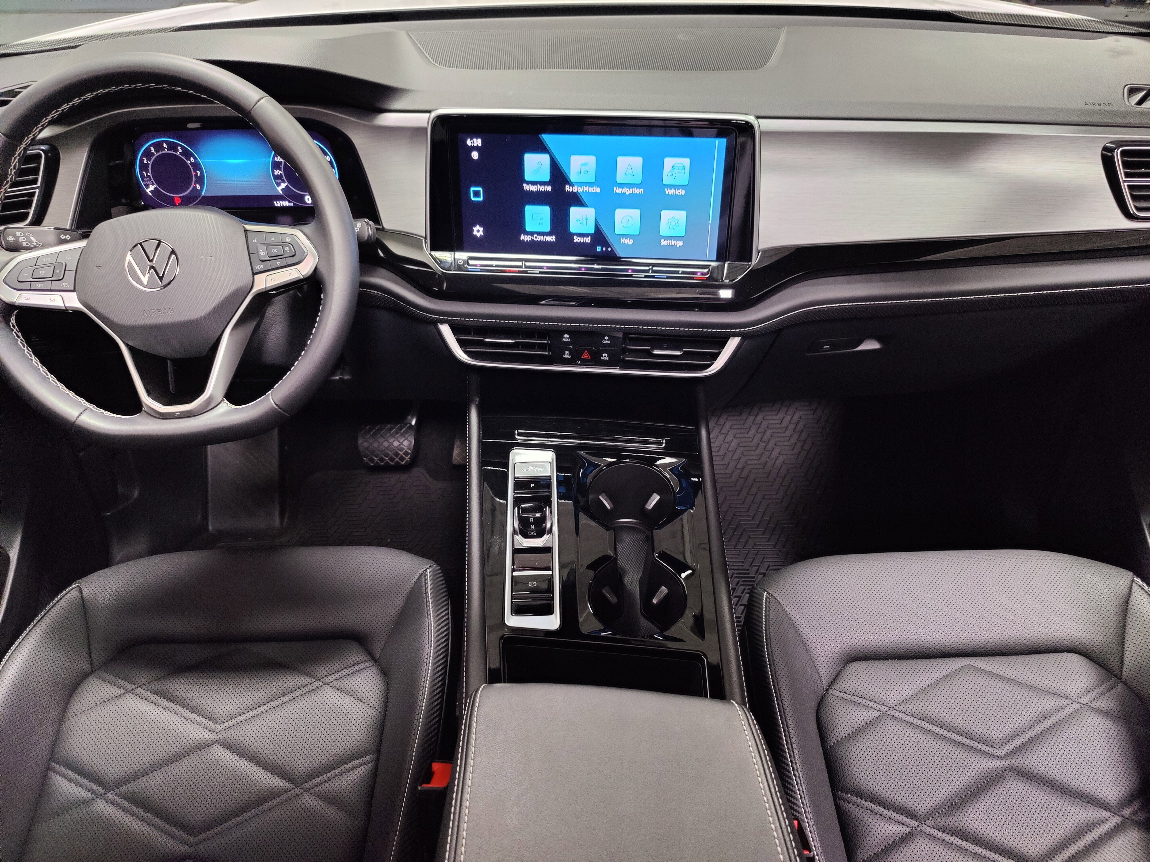 2026 Volkswagen Atlas Cross Sport SE AWD w/Technology & Sunroof