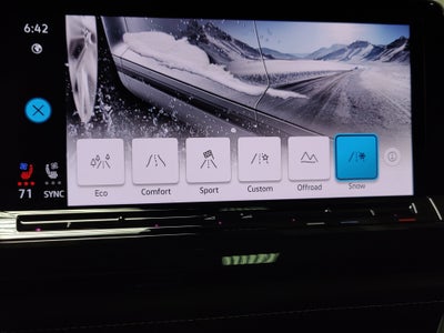 2026 Volkswagen Atlas Cross Sport SE AWD w/Technology & Sunroof