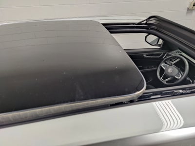 2026 Volkswagen Atlas Cross Sport SE AWD w/Technology & Sunroof