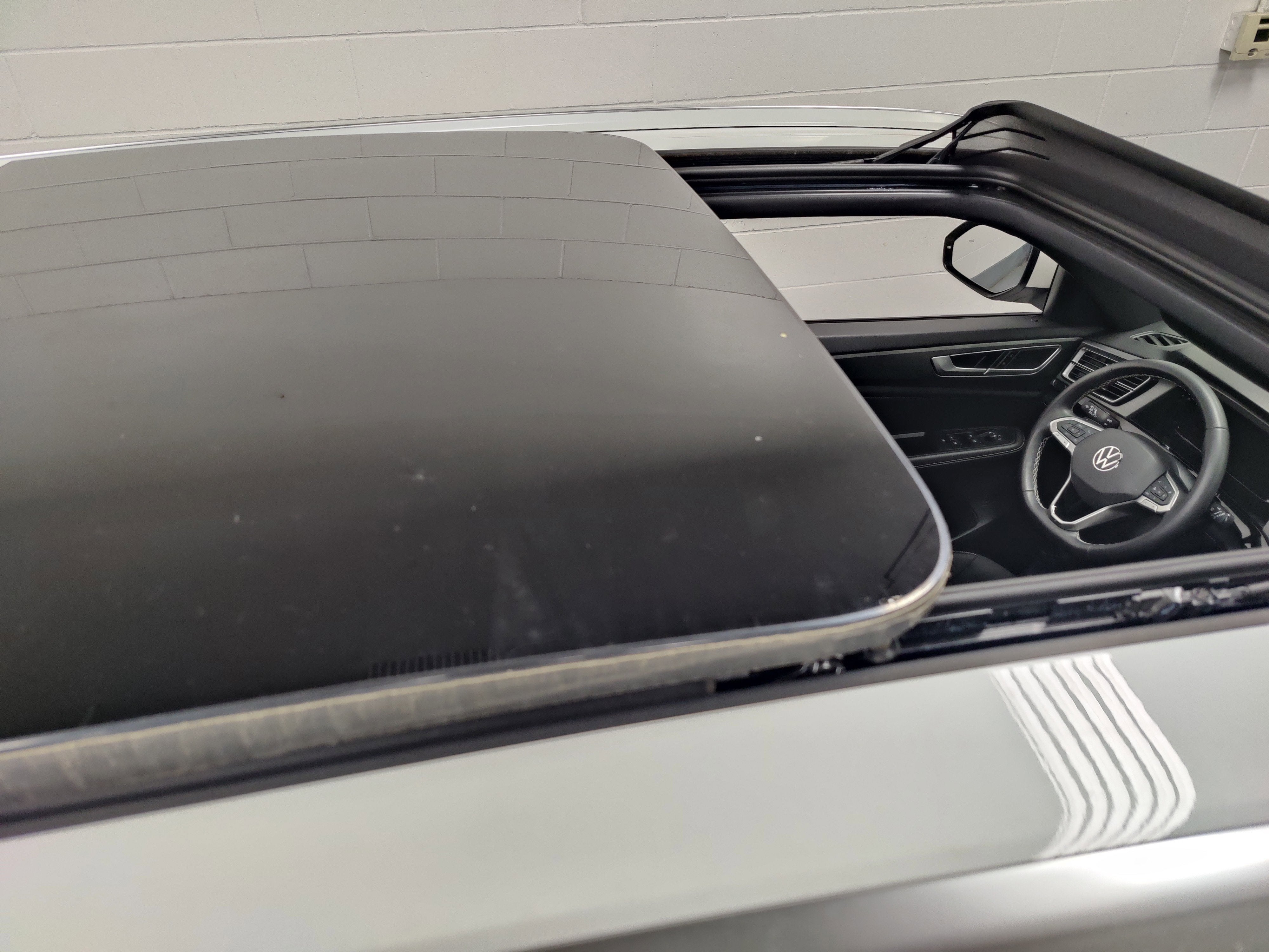 2026 Volkswagen Atlas Cross Sport SE AWD w/Technology & Sunroof