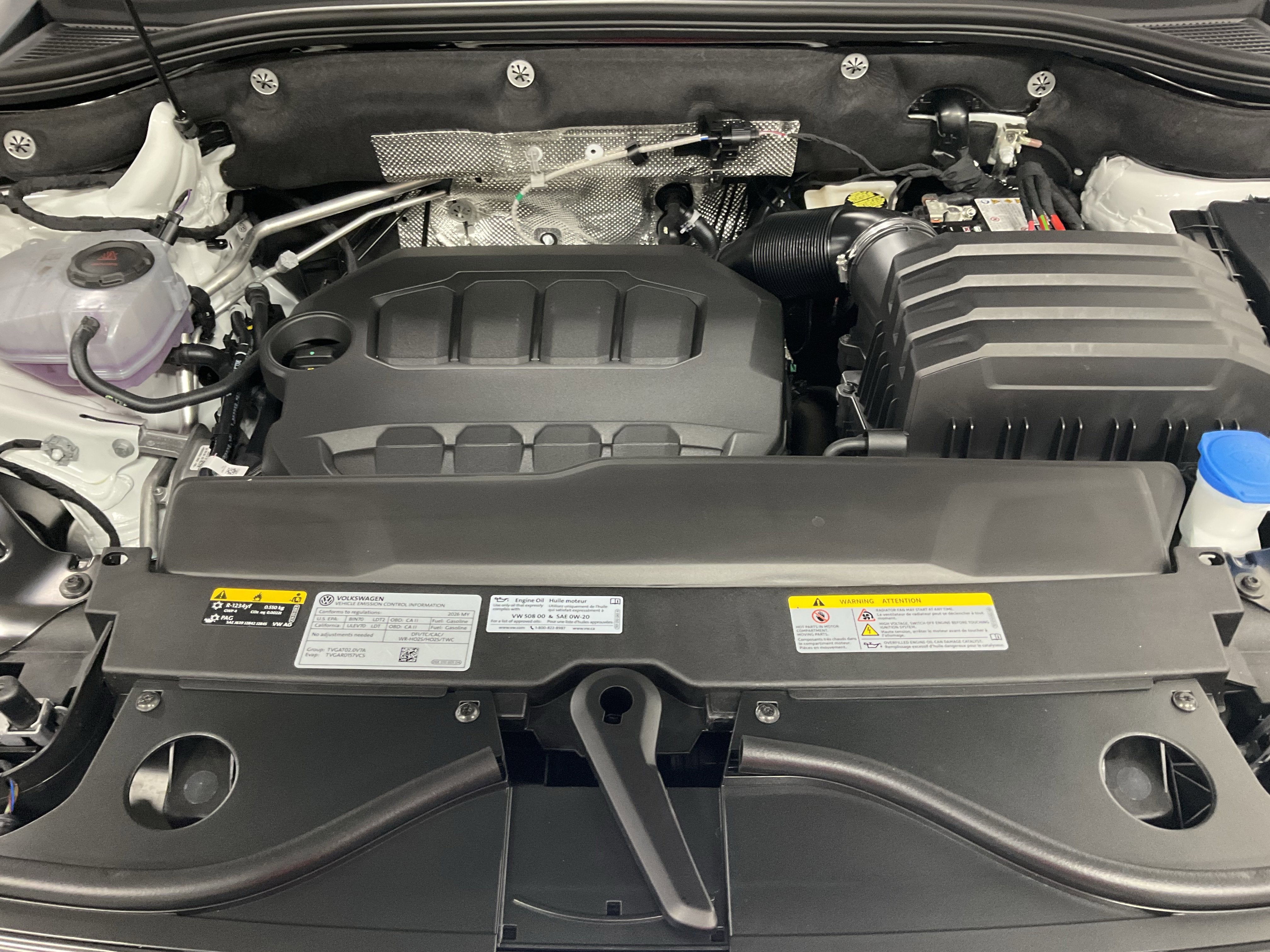 2026 Volkswagen Atlas Cross Sport 2.0T SE w/Technology