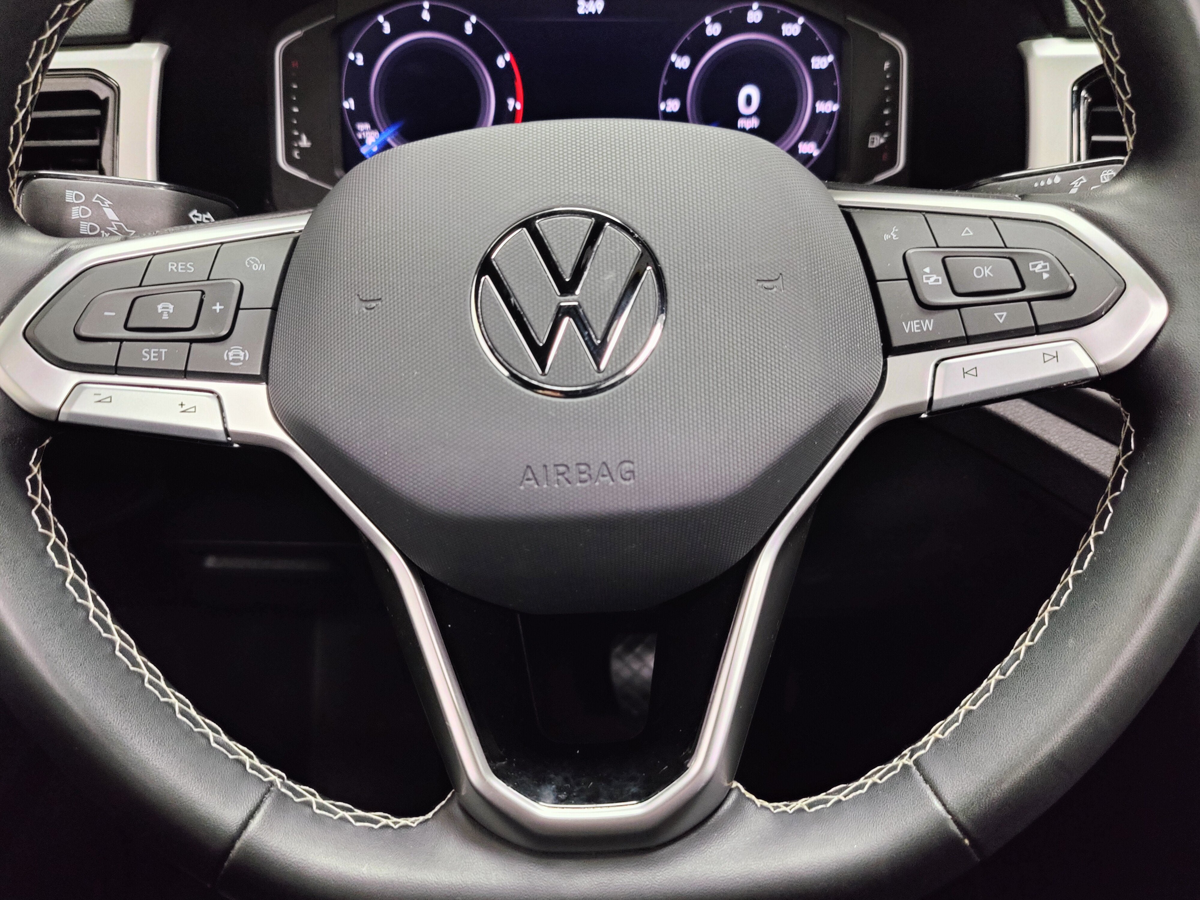 2023 Volkswagen Atlas Cross Sport V6 AWD SE w/Technology/Sunroof