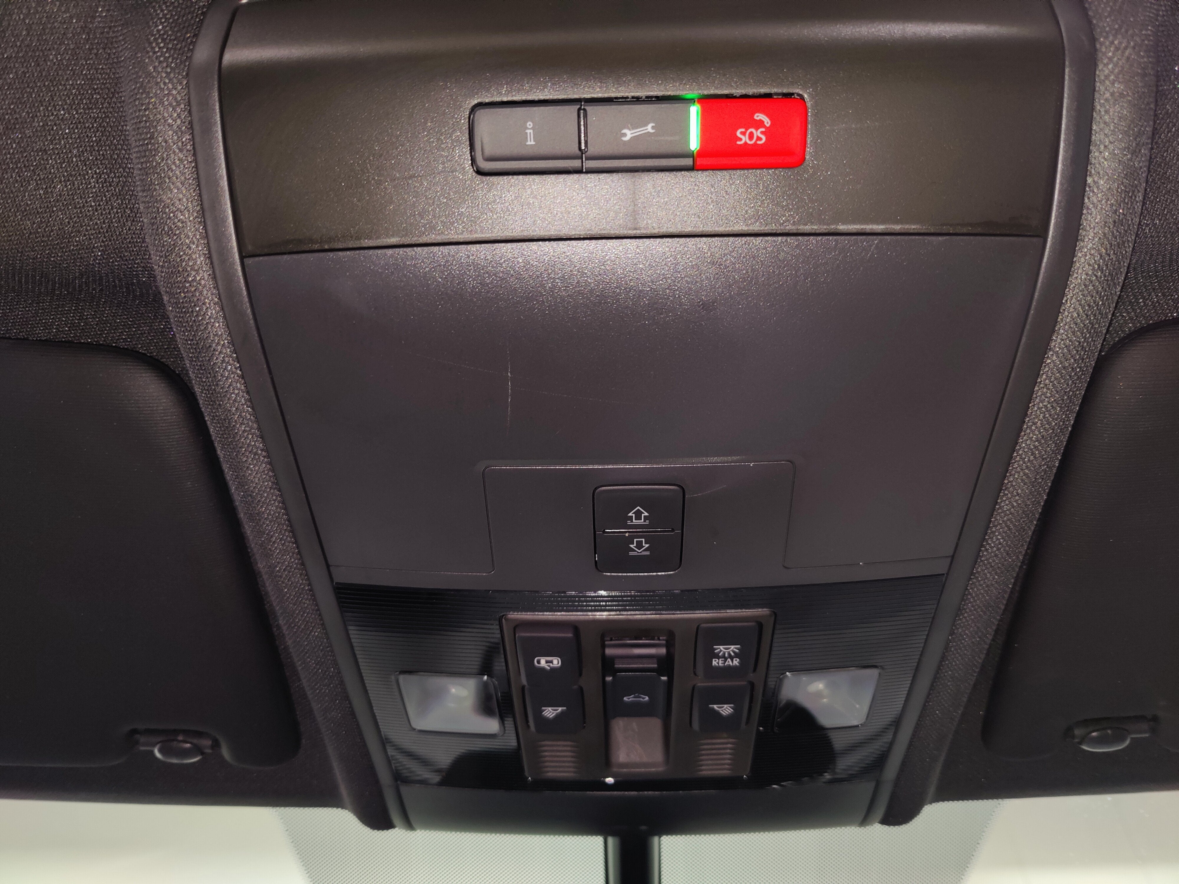 2023 Volkswagen Atlas Cross Sport V6 AWD SE w/Technology/Sunroof