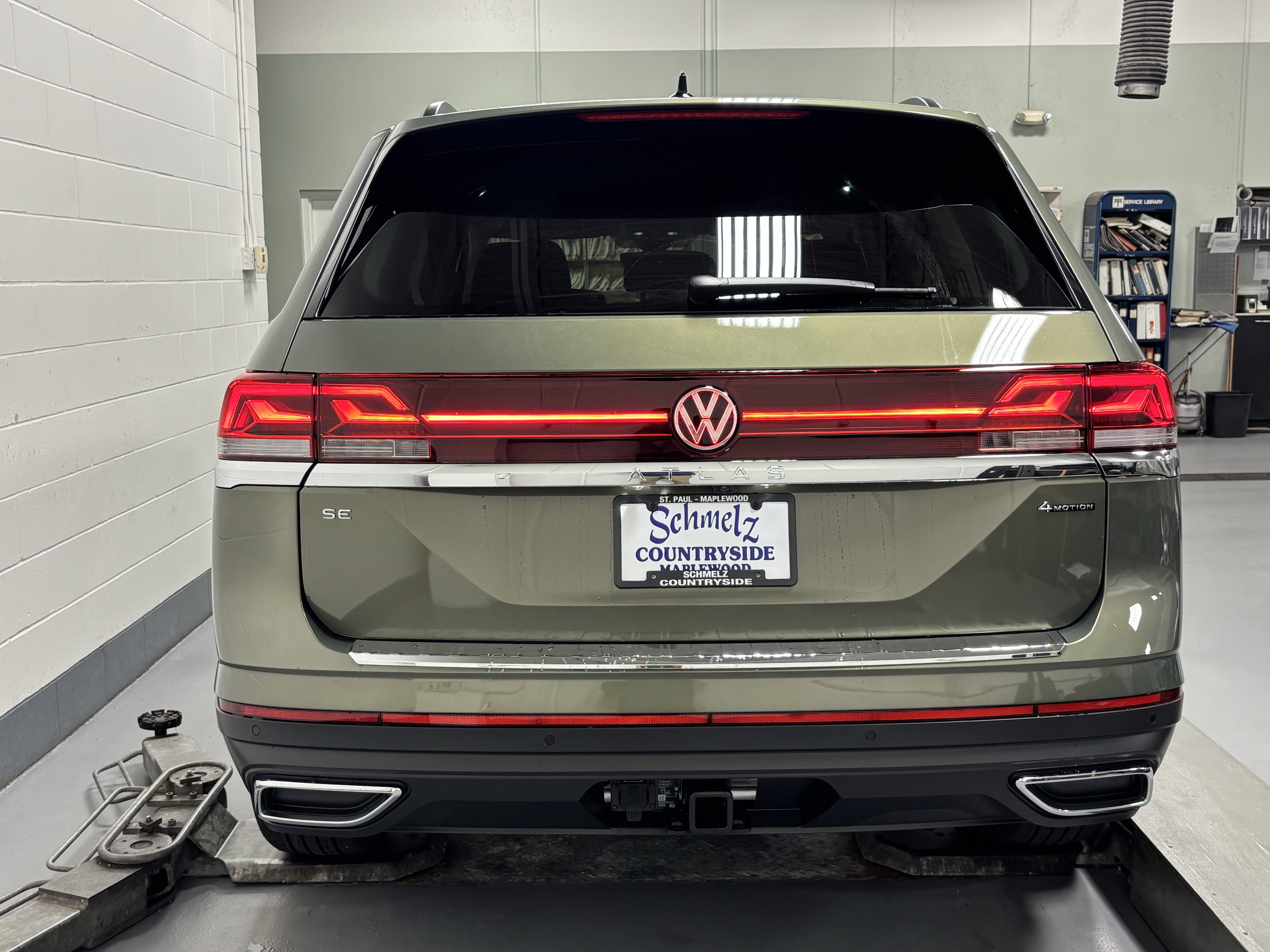 2026 Volkswagen Atlas 2.0T SE w/Technology