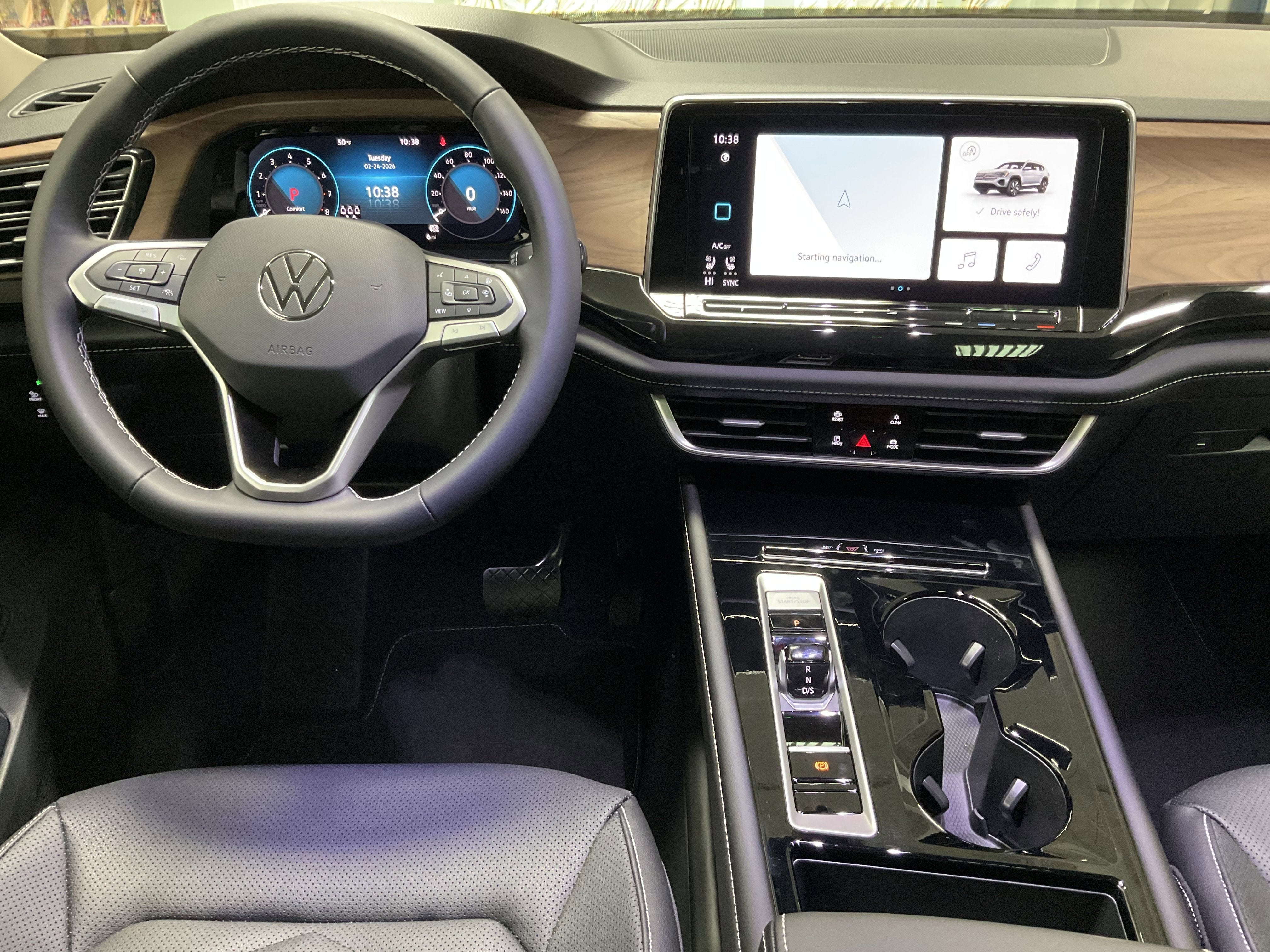 2026 Volkswagen Atlas 2.0T SE w/Technology