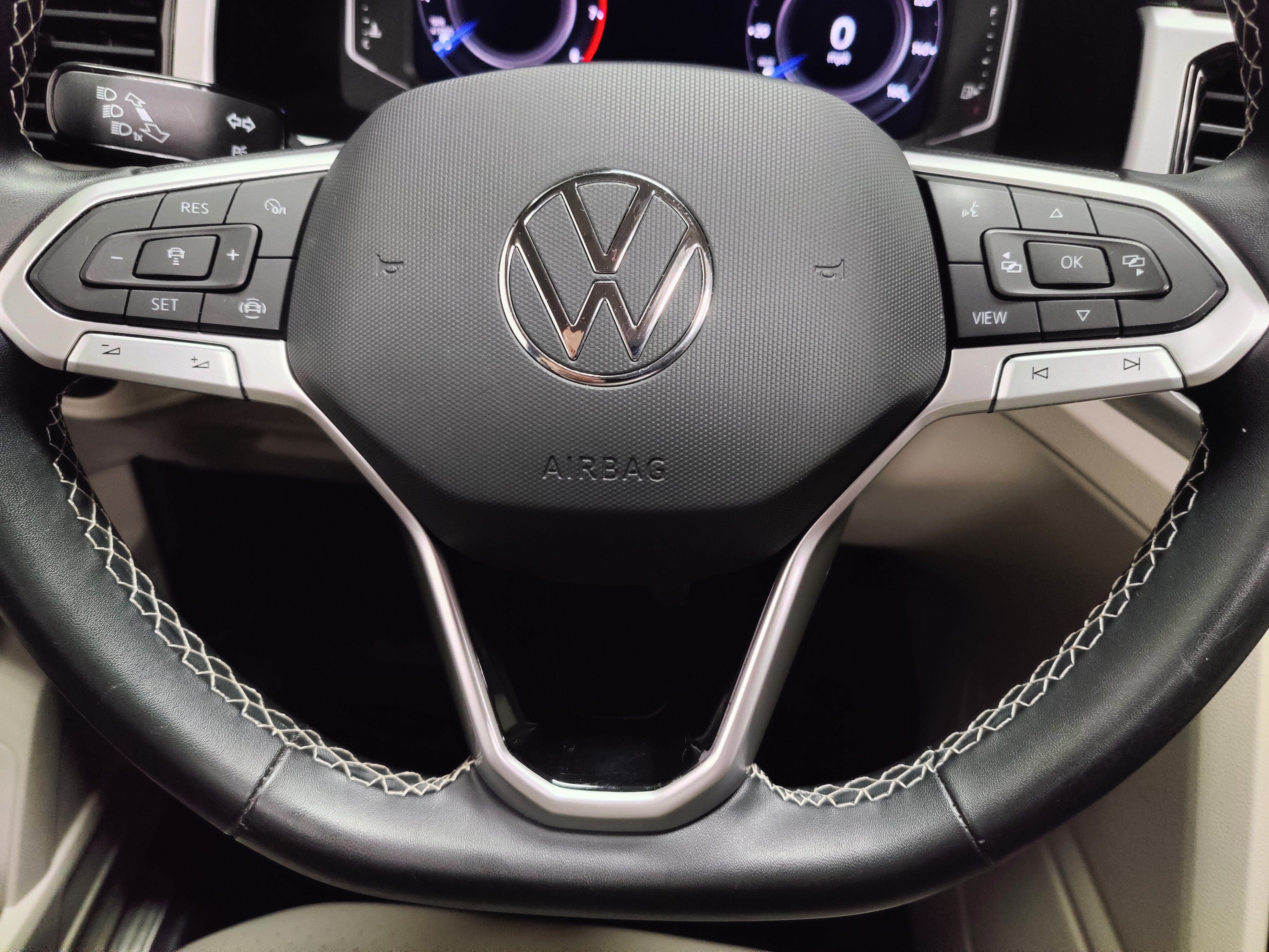 2022 Volkswagen Atlas V6 AWD SE w/Technology/Sunroof