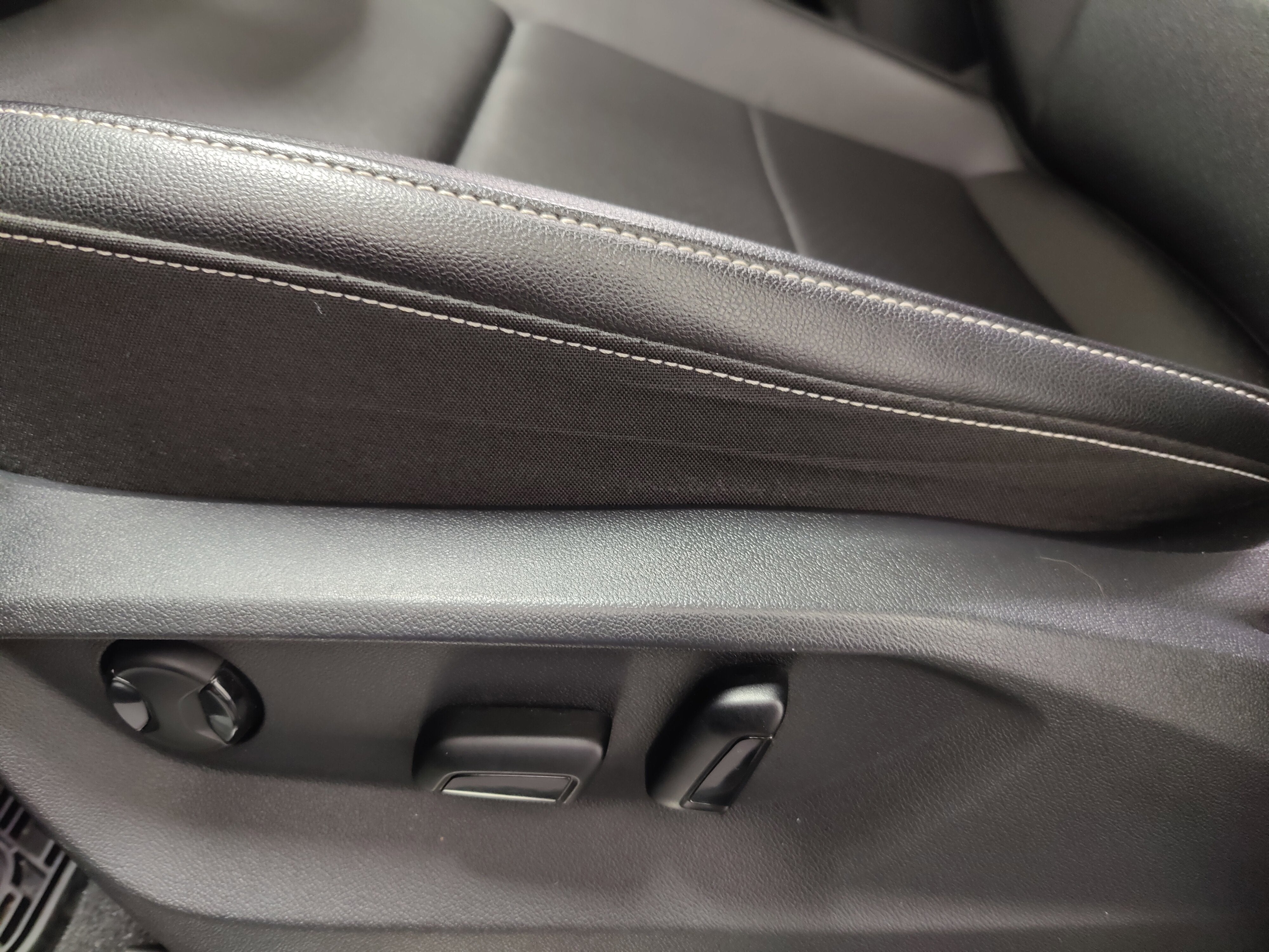 2022 Volkswagen Atlas AWD V6 SE w/Technology/Sunroof