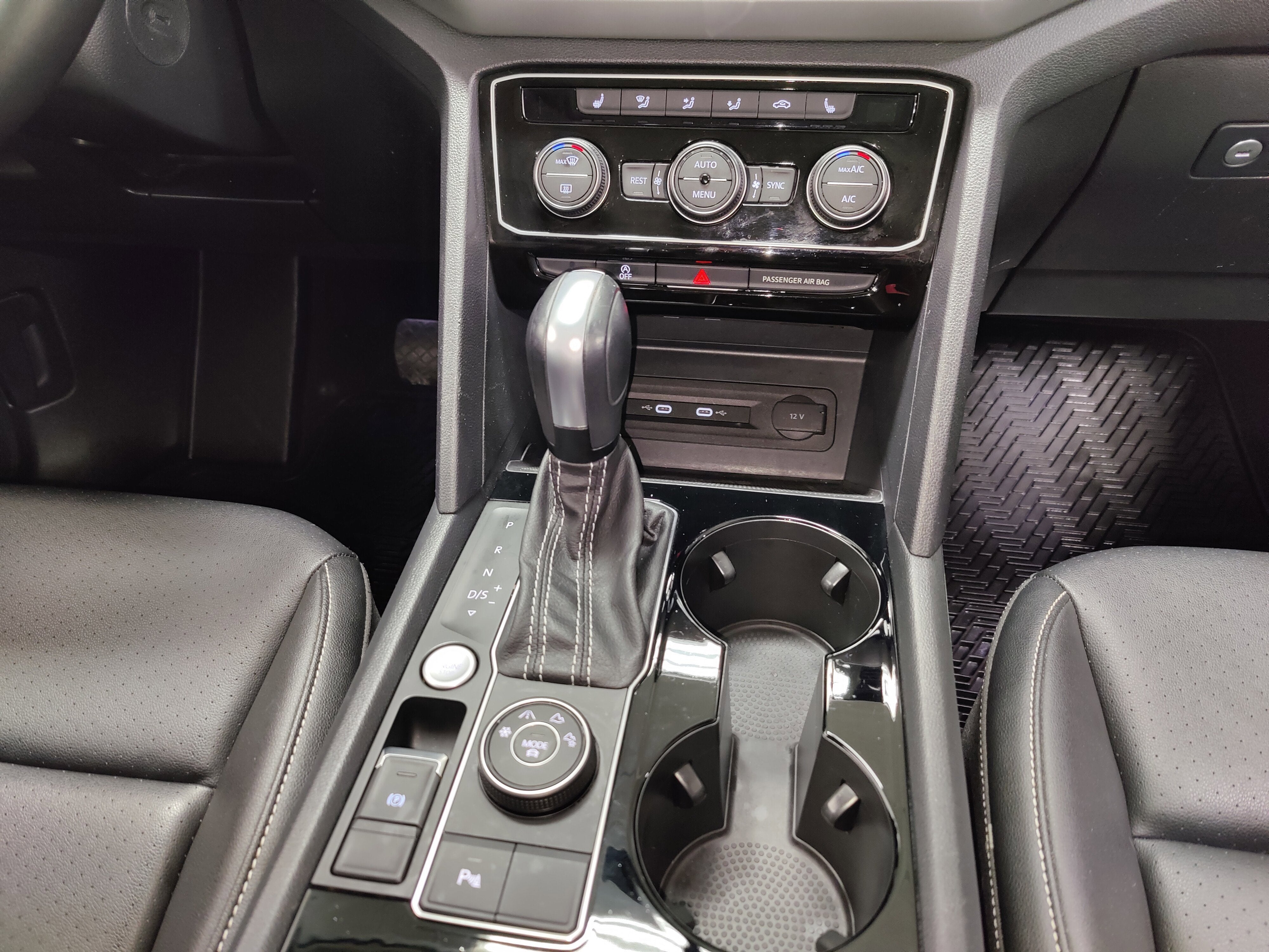 2022 Volkswagen Atlas AWD V6 SE w/Technology/Sunroof