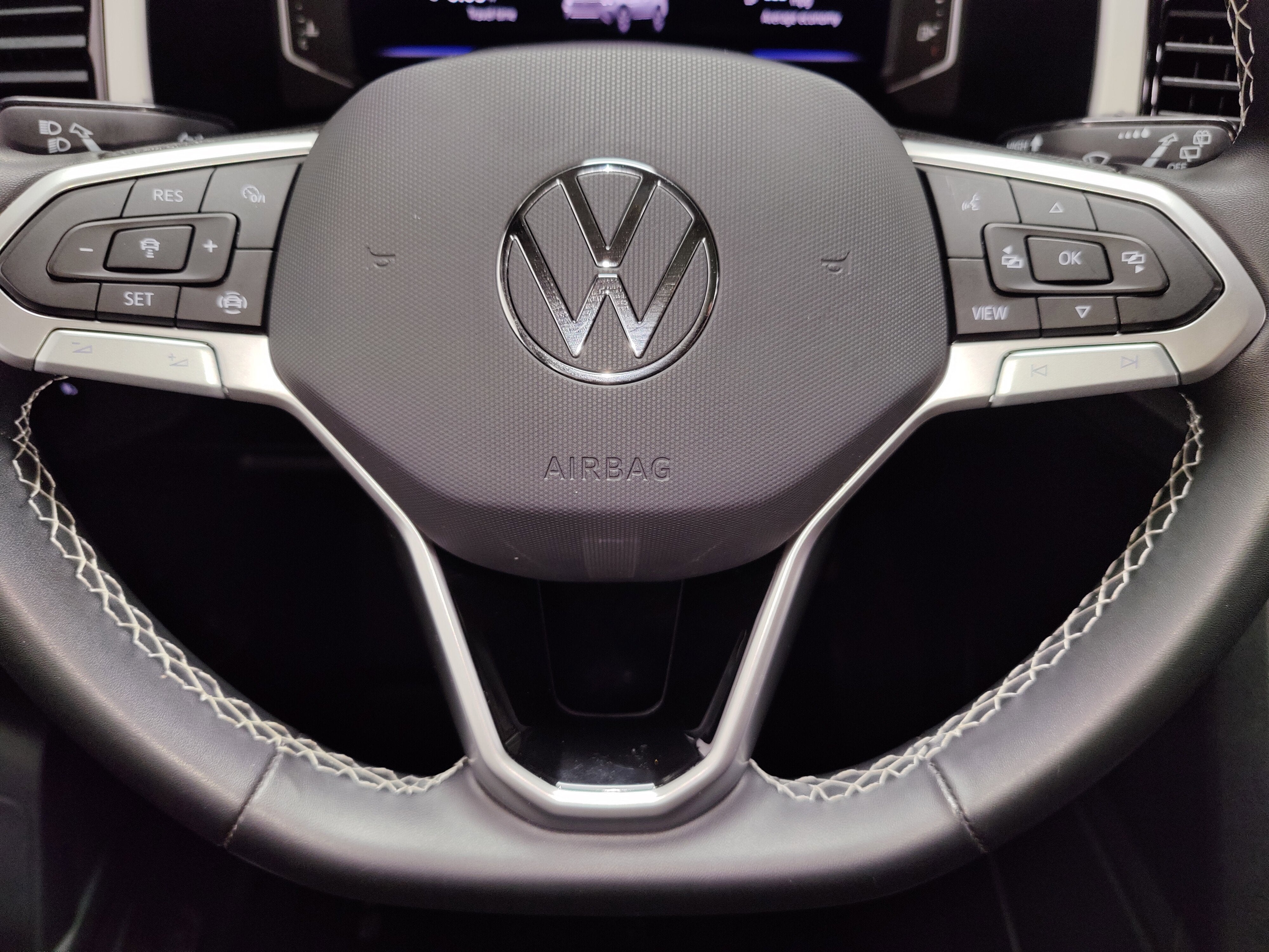 2022 Volkswagen Atlas AWD V6 SE w/Technology/Sunroof